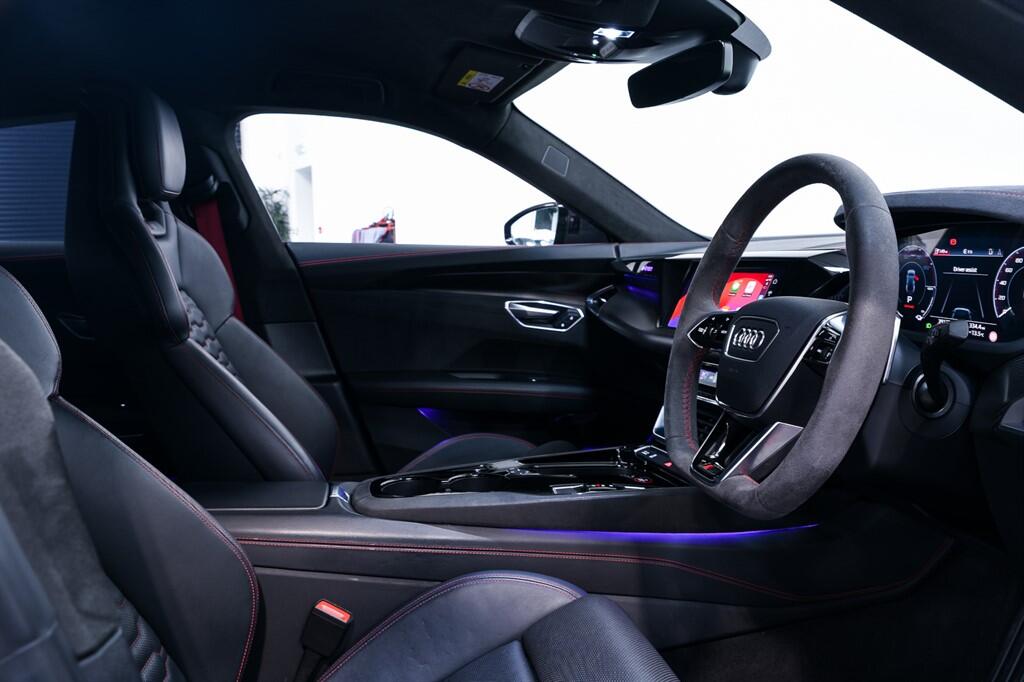 Audi RS e-tron GT - Image 14