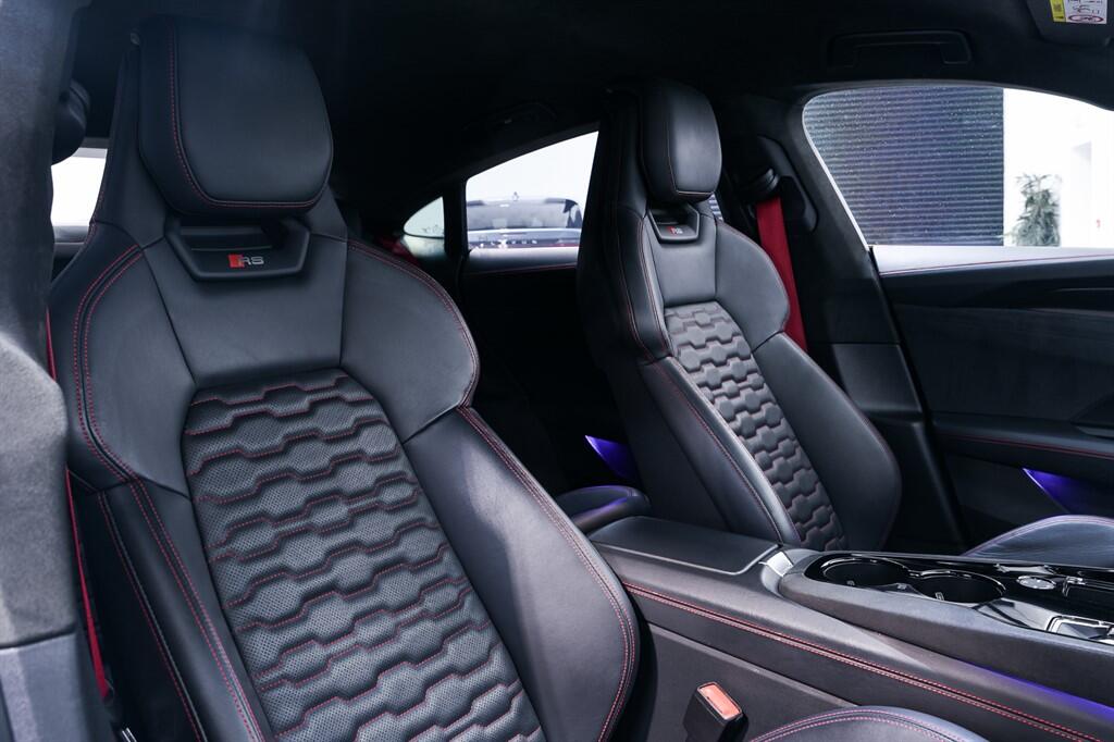 Audi RS e-tron GT - Image 15