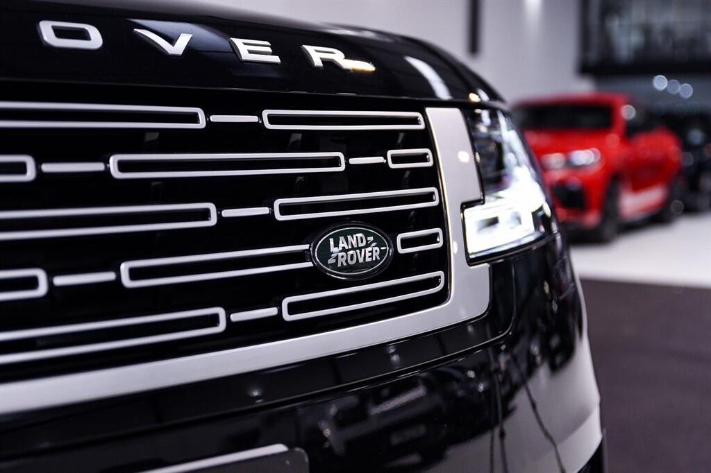 Land Rover Range Rover - Image 9