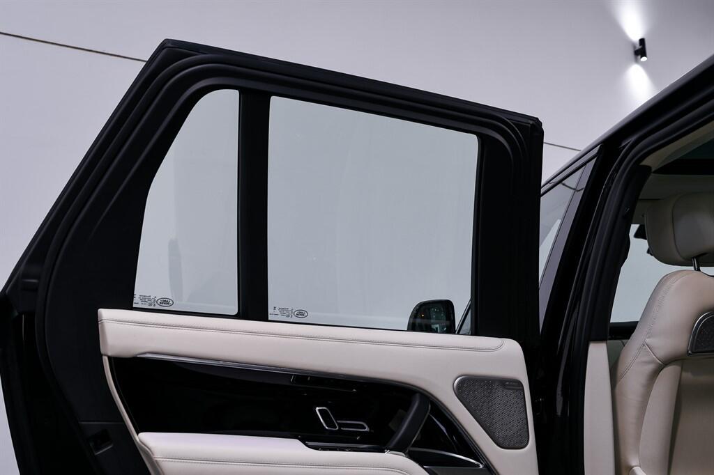 Land Rover Range Rover - Image 20