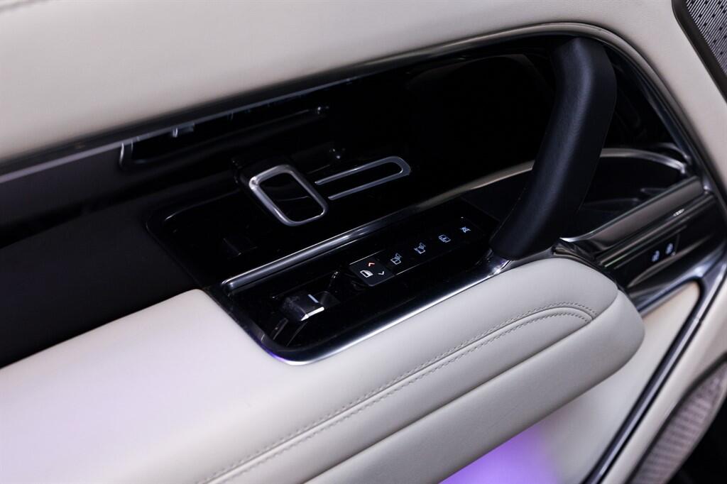 Land Rover Range Rover - Image 21