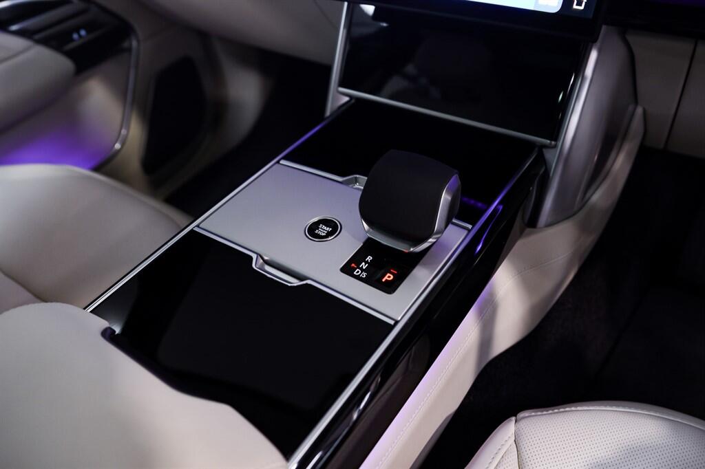 Land Rover Range Rover - Image 27