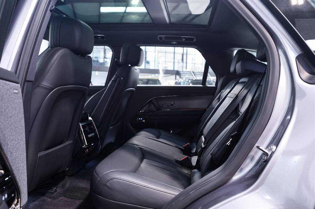 Land Rover RANGE ROVER SPORT - Image 16