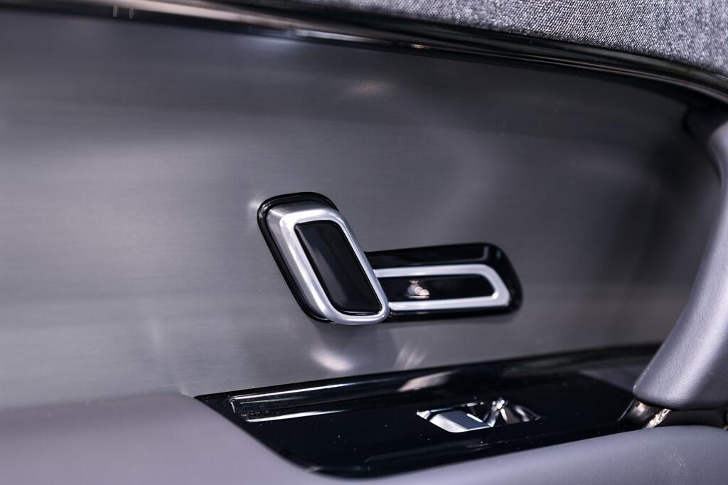 Land Rover RANGE ROVER SPORT - Image 17