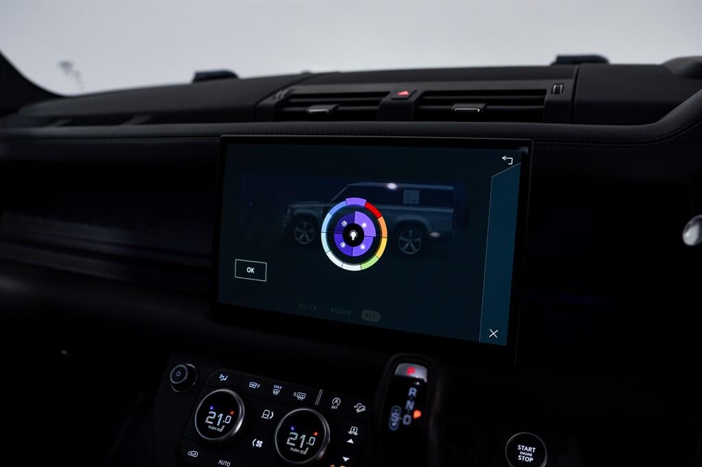 Land Rover Defender 130 - Image 35