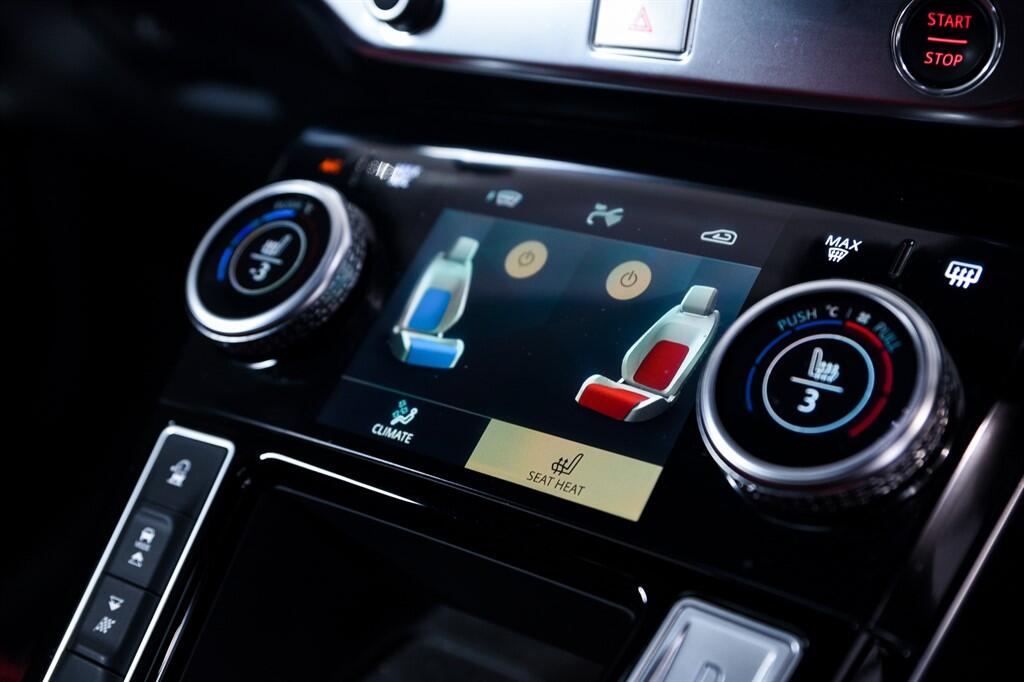 Jaguar I-Pace - Image 20