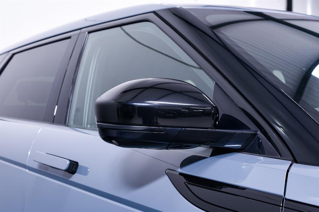 Land Rover Range Rover Evoque - Image 10