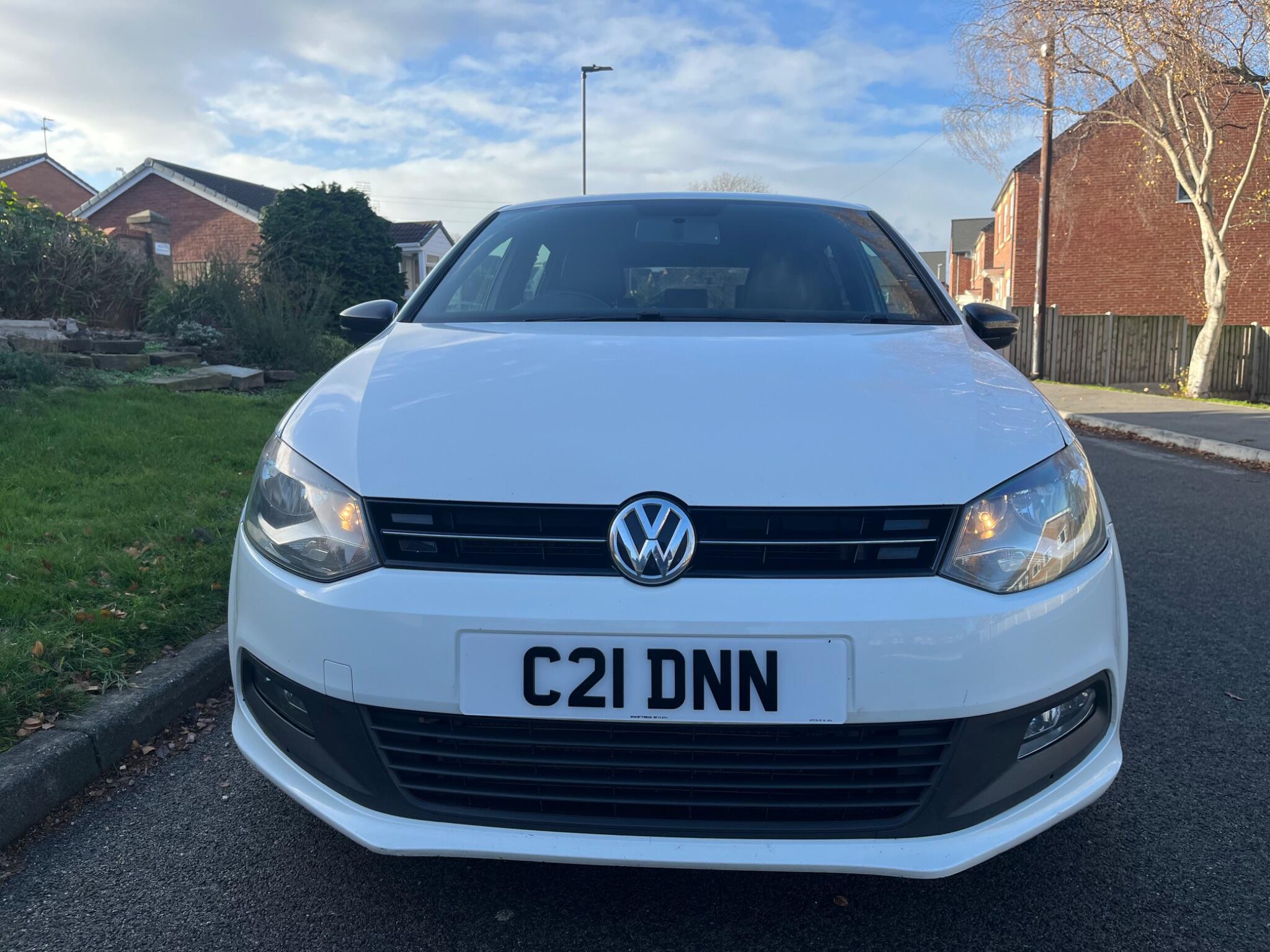 Volkswagen Polo - Image 9