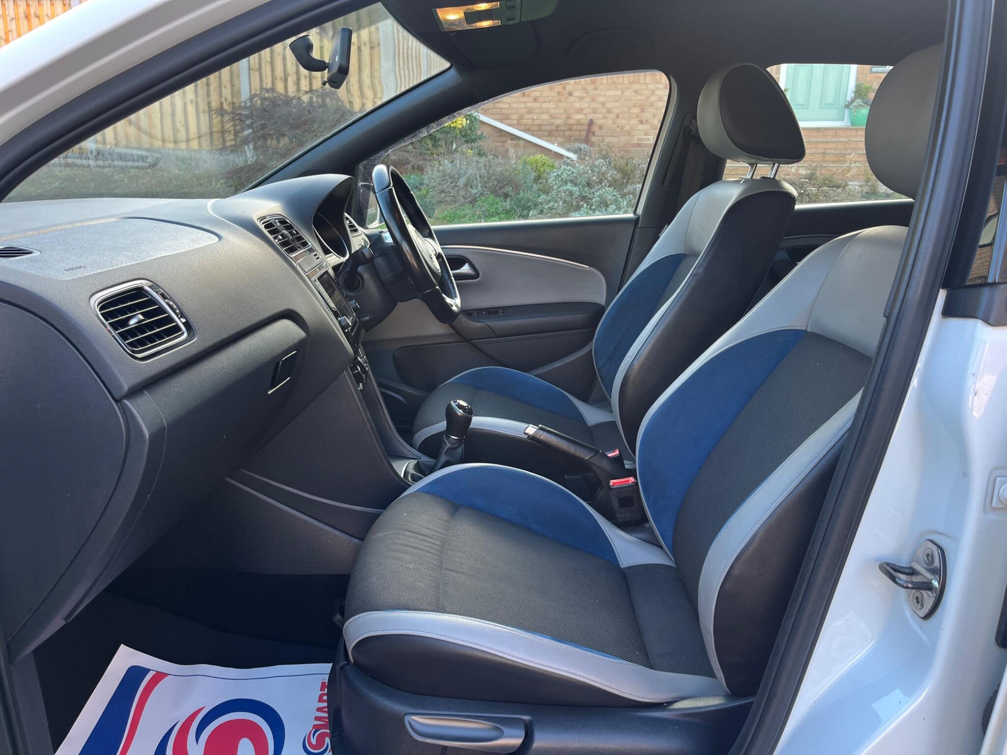 Volkswagen Polo - Image 16