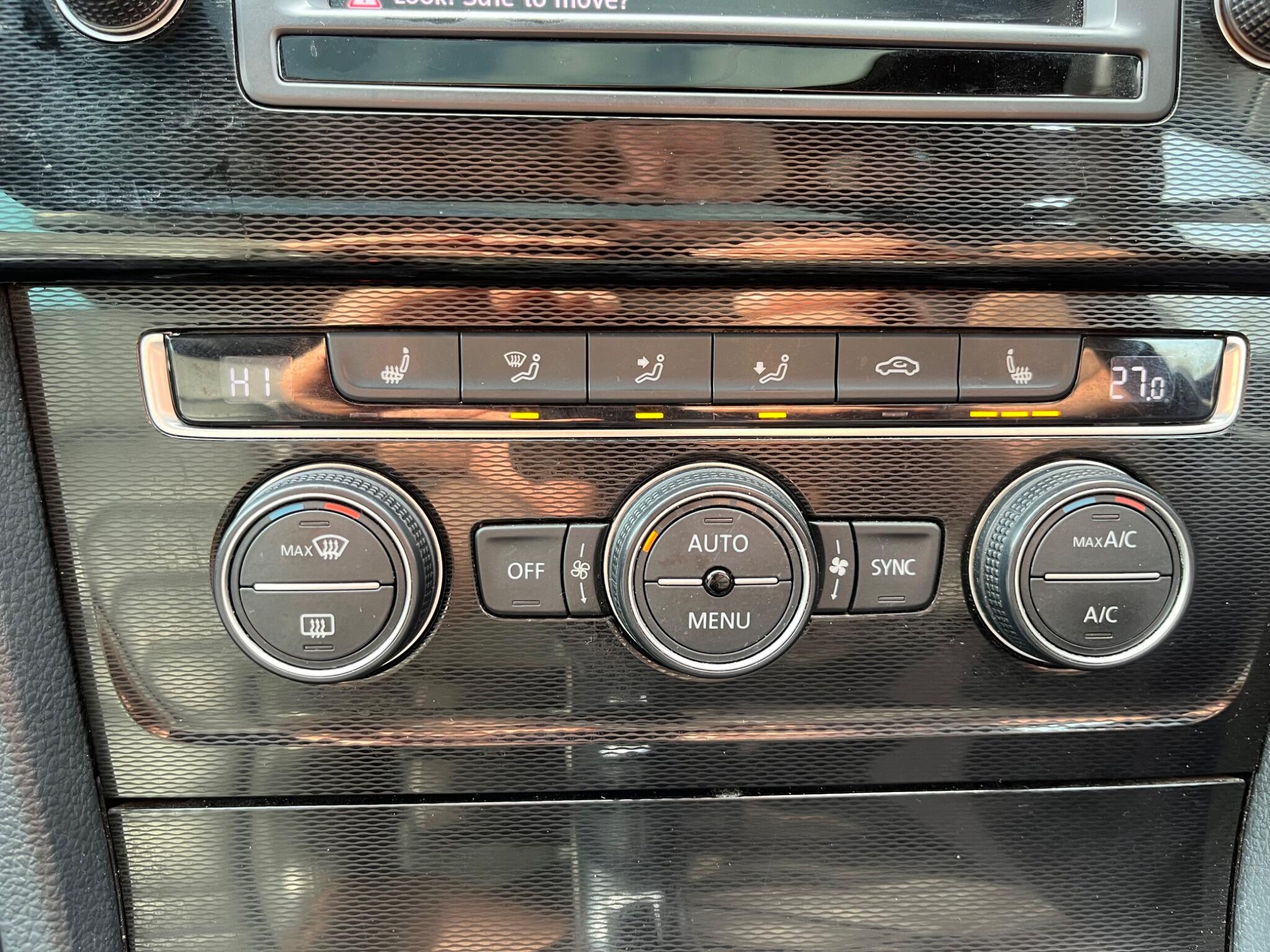 Volkswagen Golf - Image 41