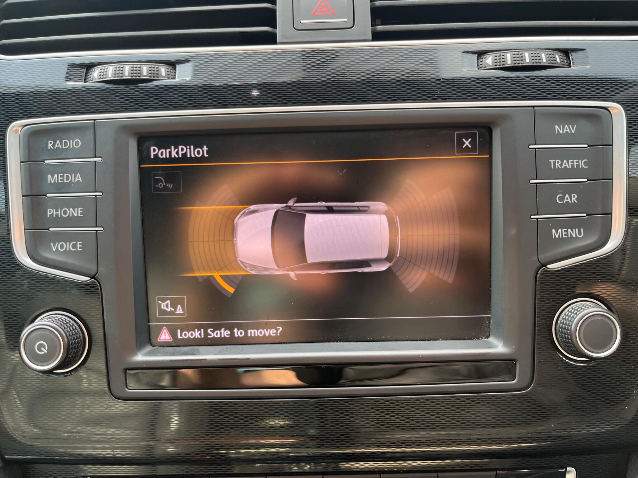 Volkswagen Golf - Image 42