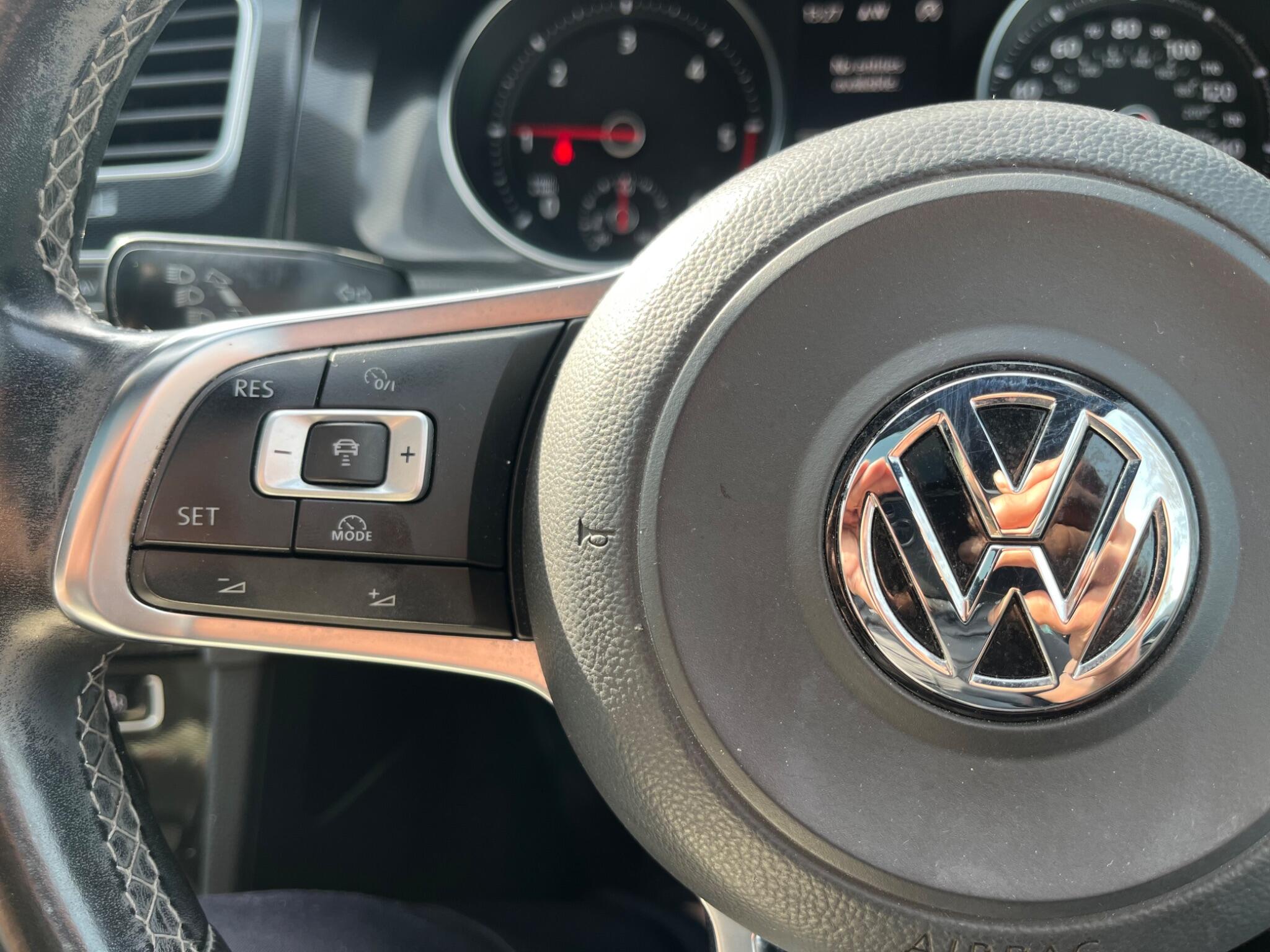 Volkswagen Golf - Image 51