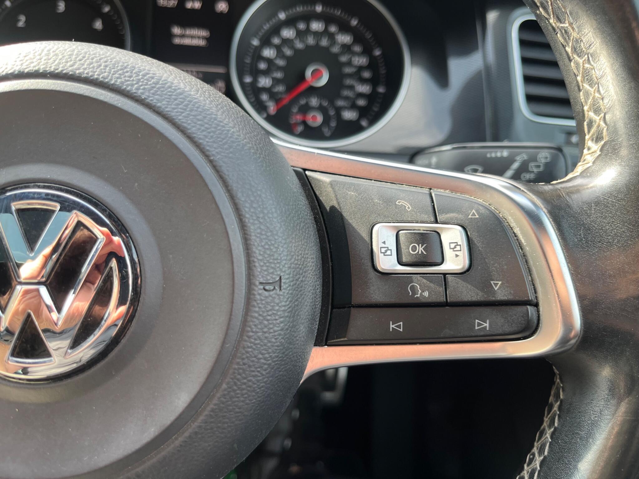 Volkswagen Golf - Image 52