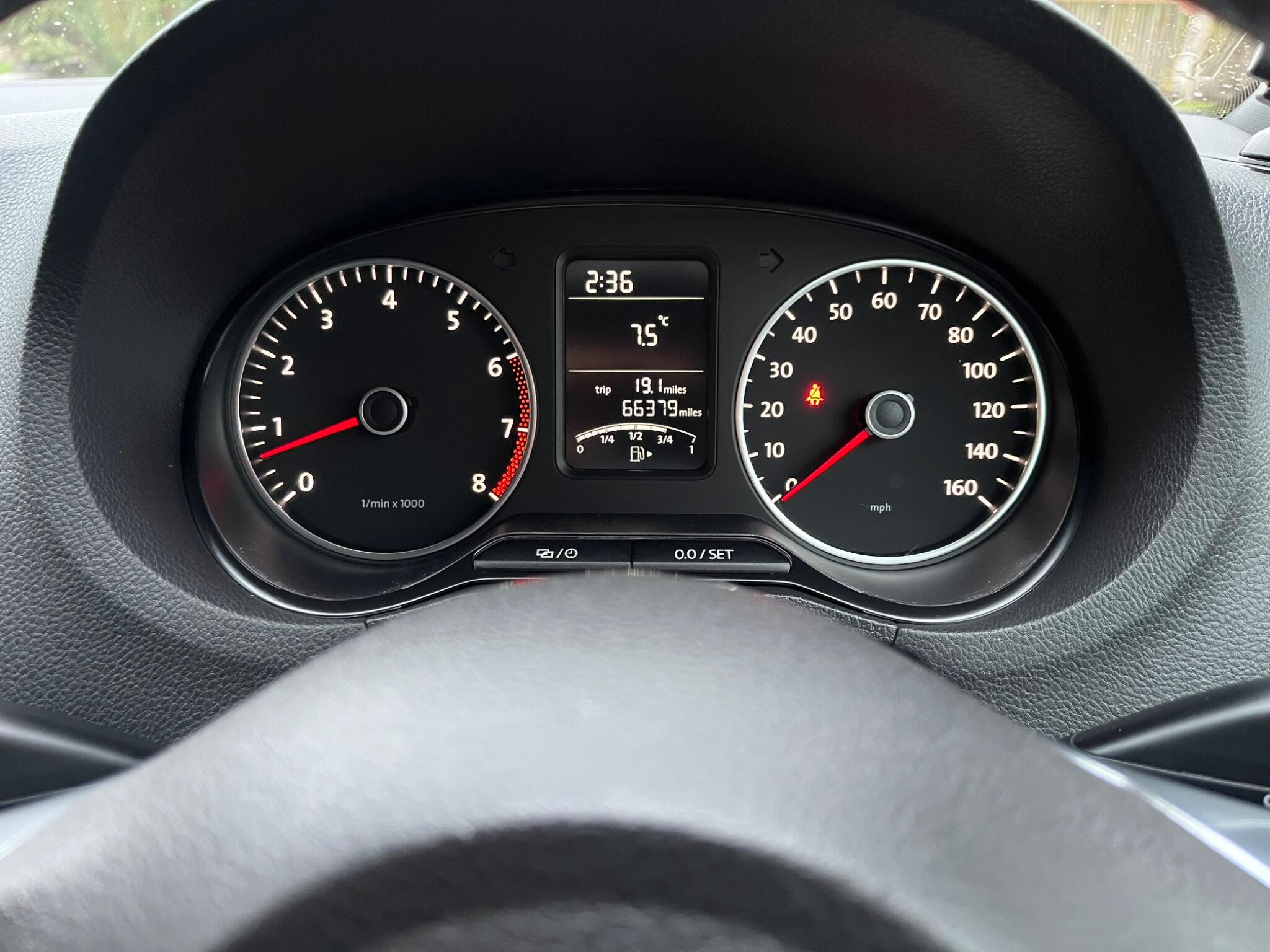 Volkswagen Polo - Image 5