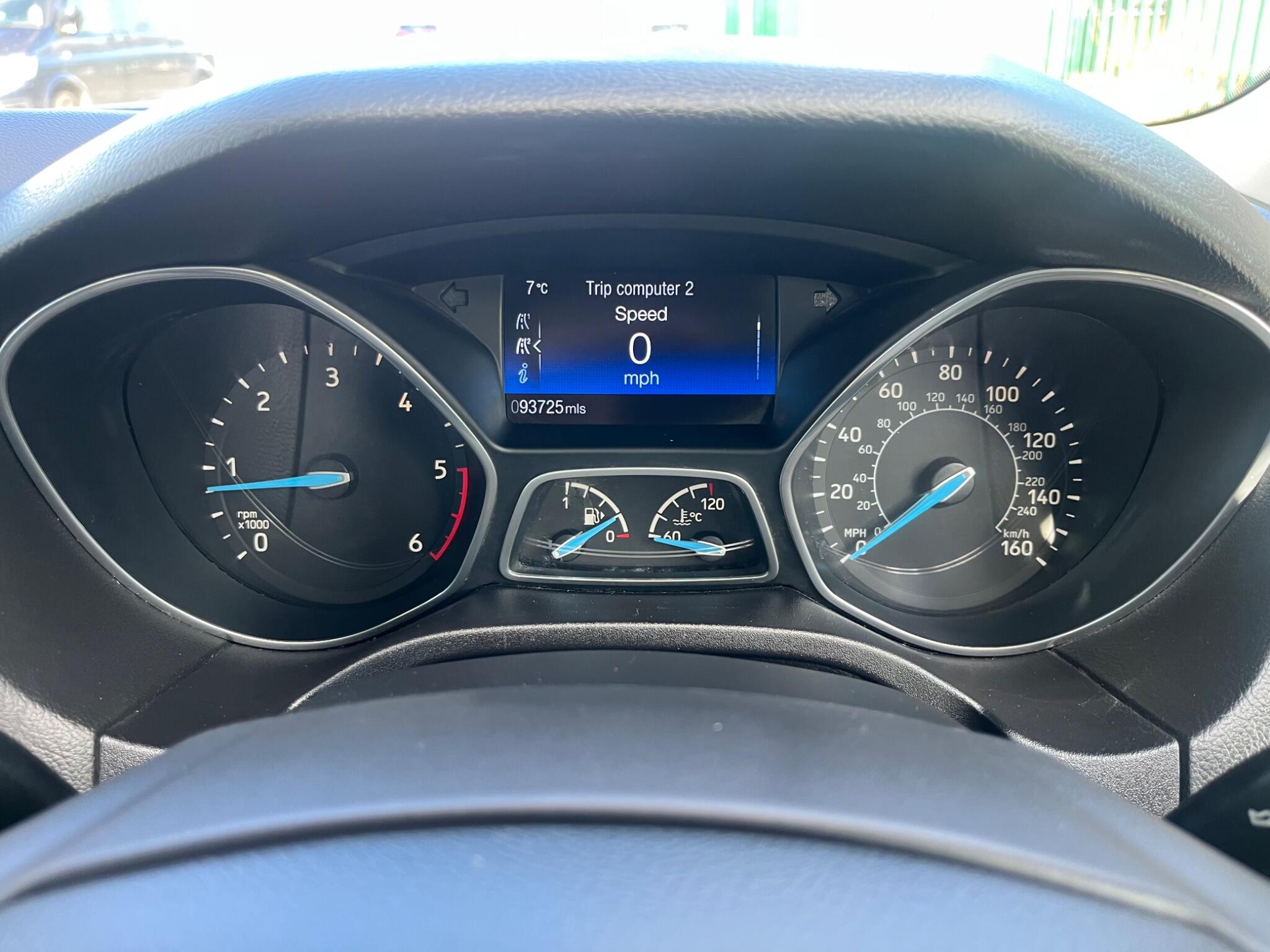 Ford Focus - Image 6