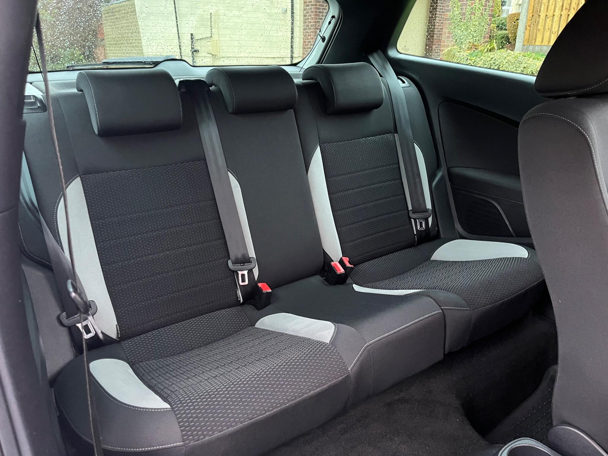 Volkswagen Polo - Image 24