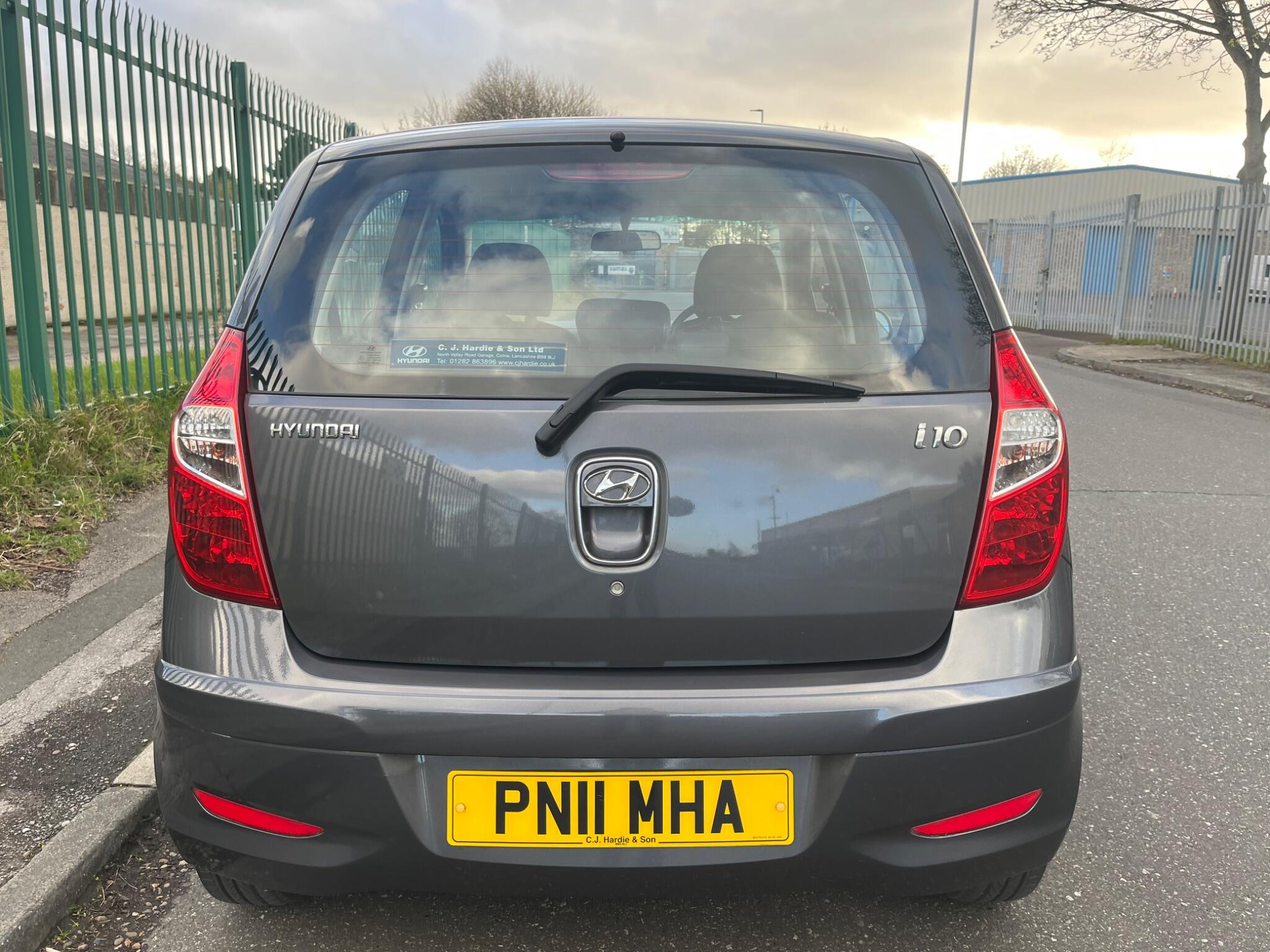 Hyundai i10 - Image 11