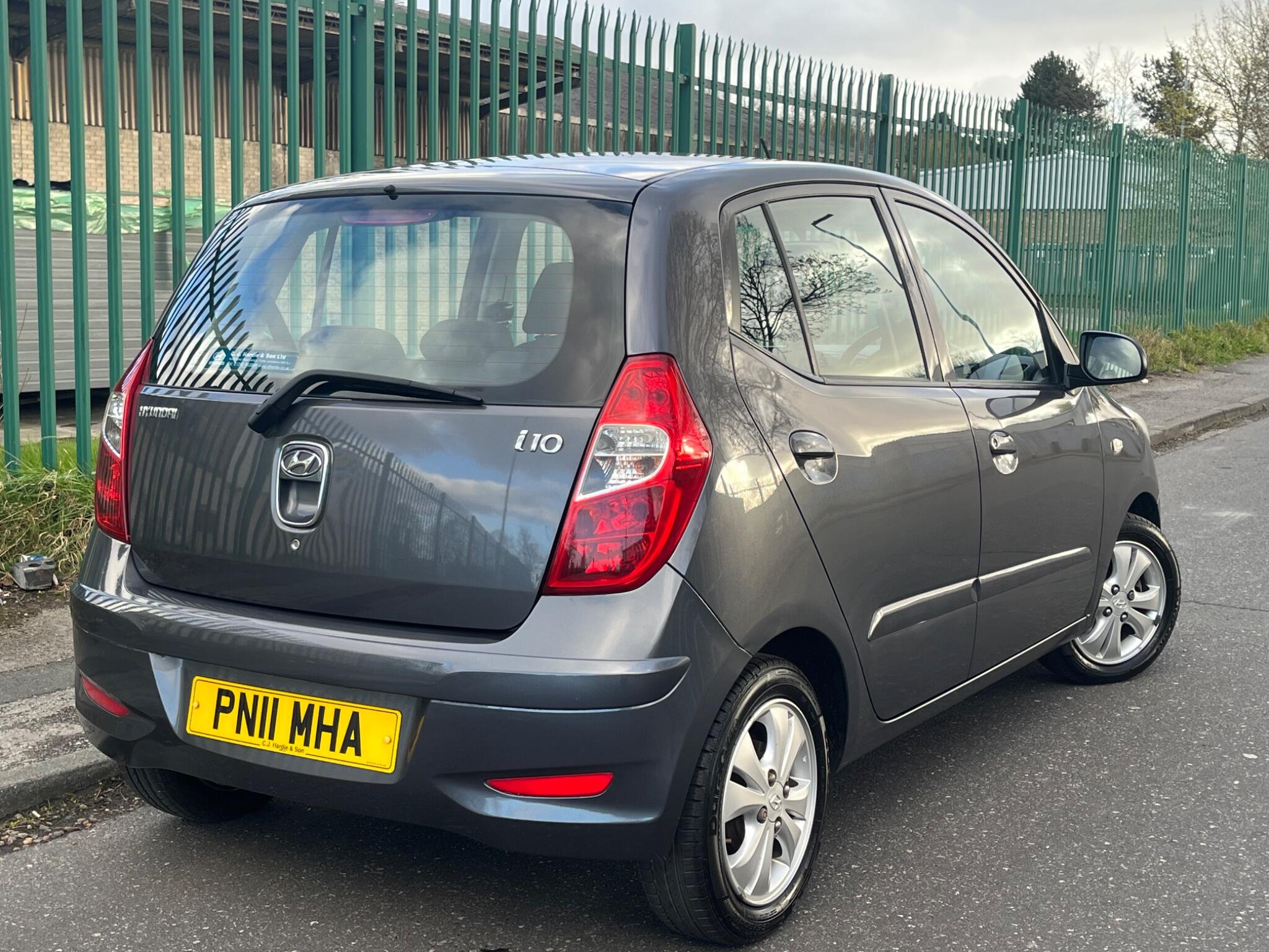 Hyundai i10 - Image 14