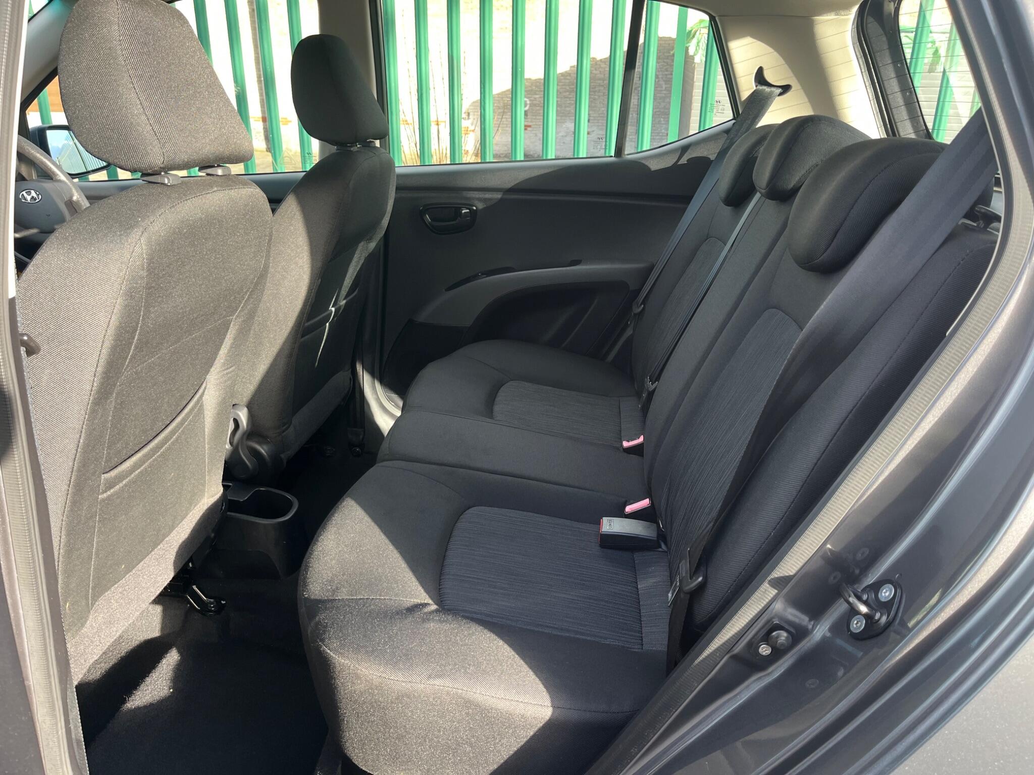 Hyundai i10 - Image 22
