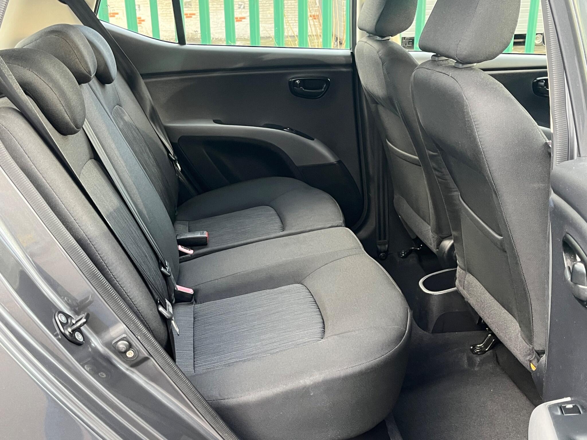 Hyundai i10 - Image 25