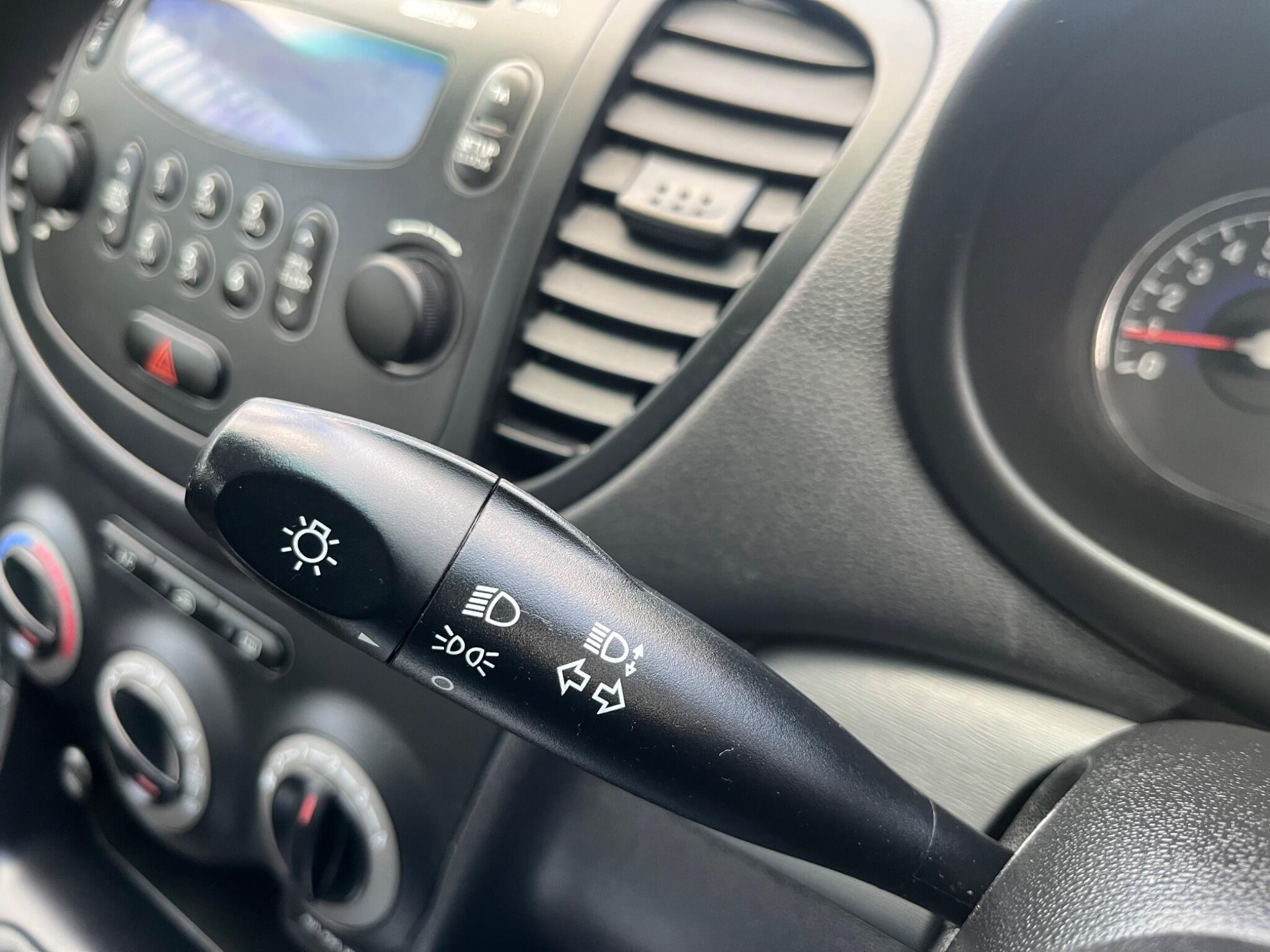 Hyundai i10 - Image 37