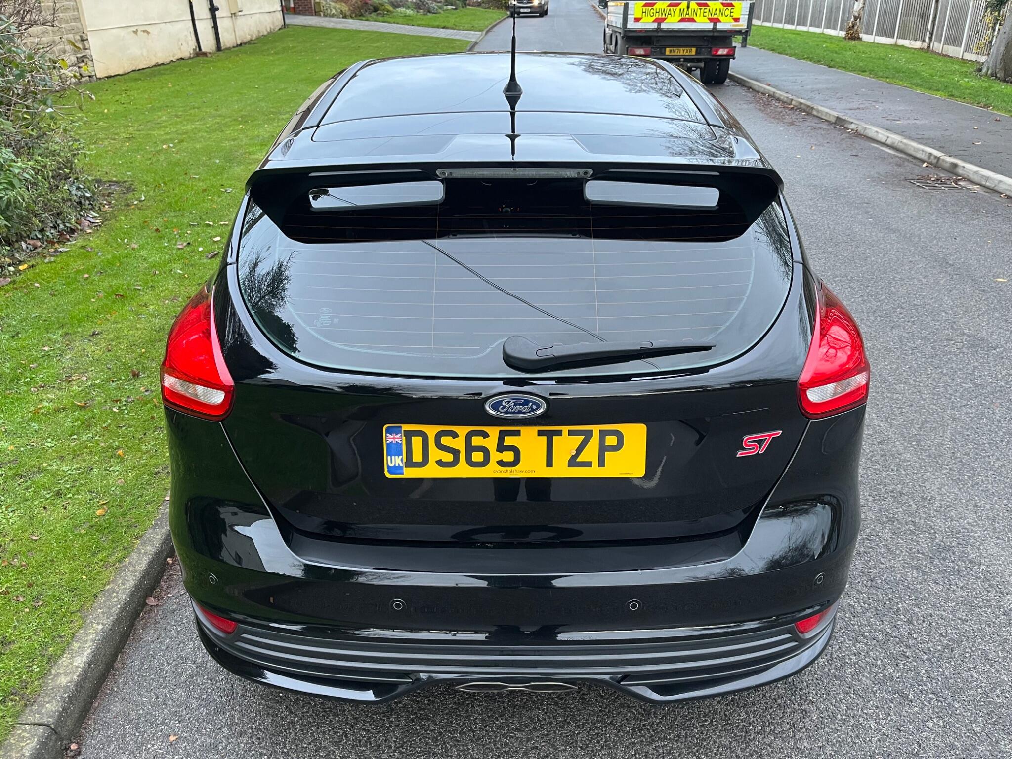 Ford Focus - Image 22