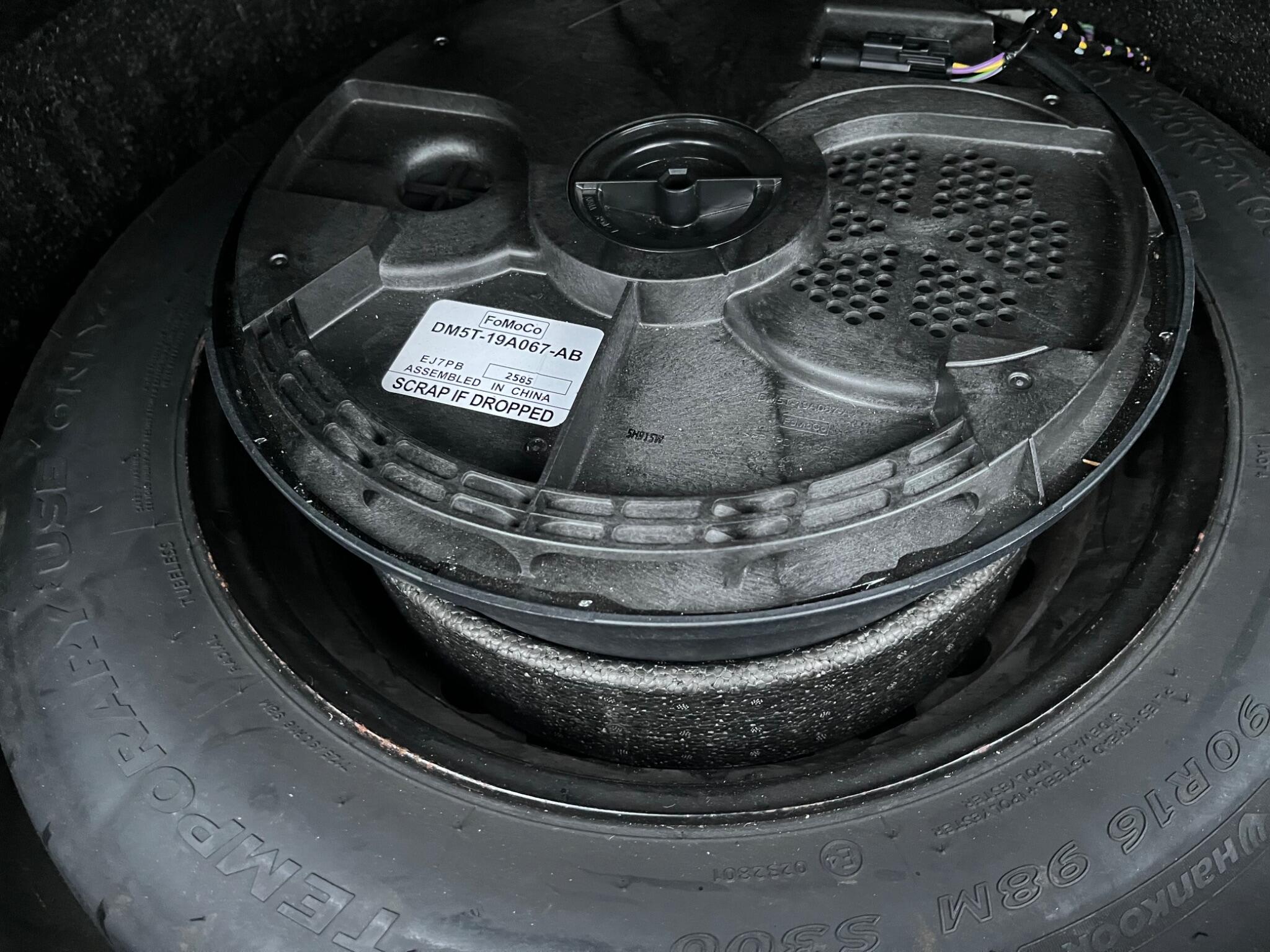 Ford Focus - Image 23