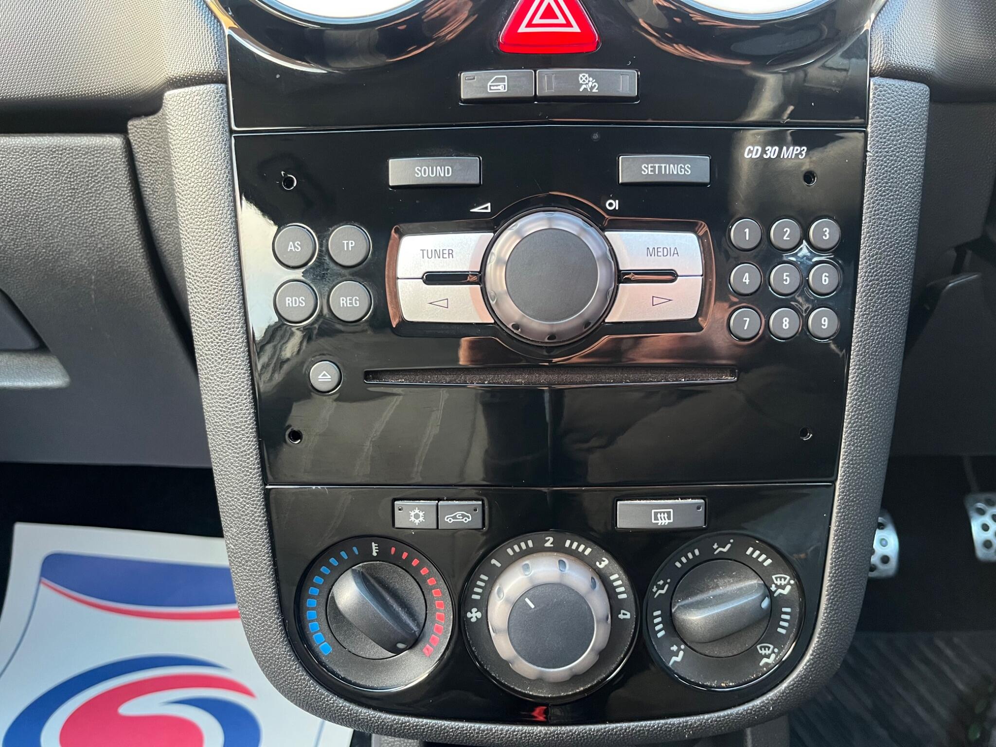 Vauxhall Corsa - Image 25