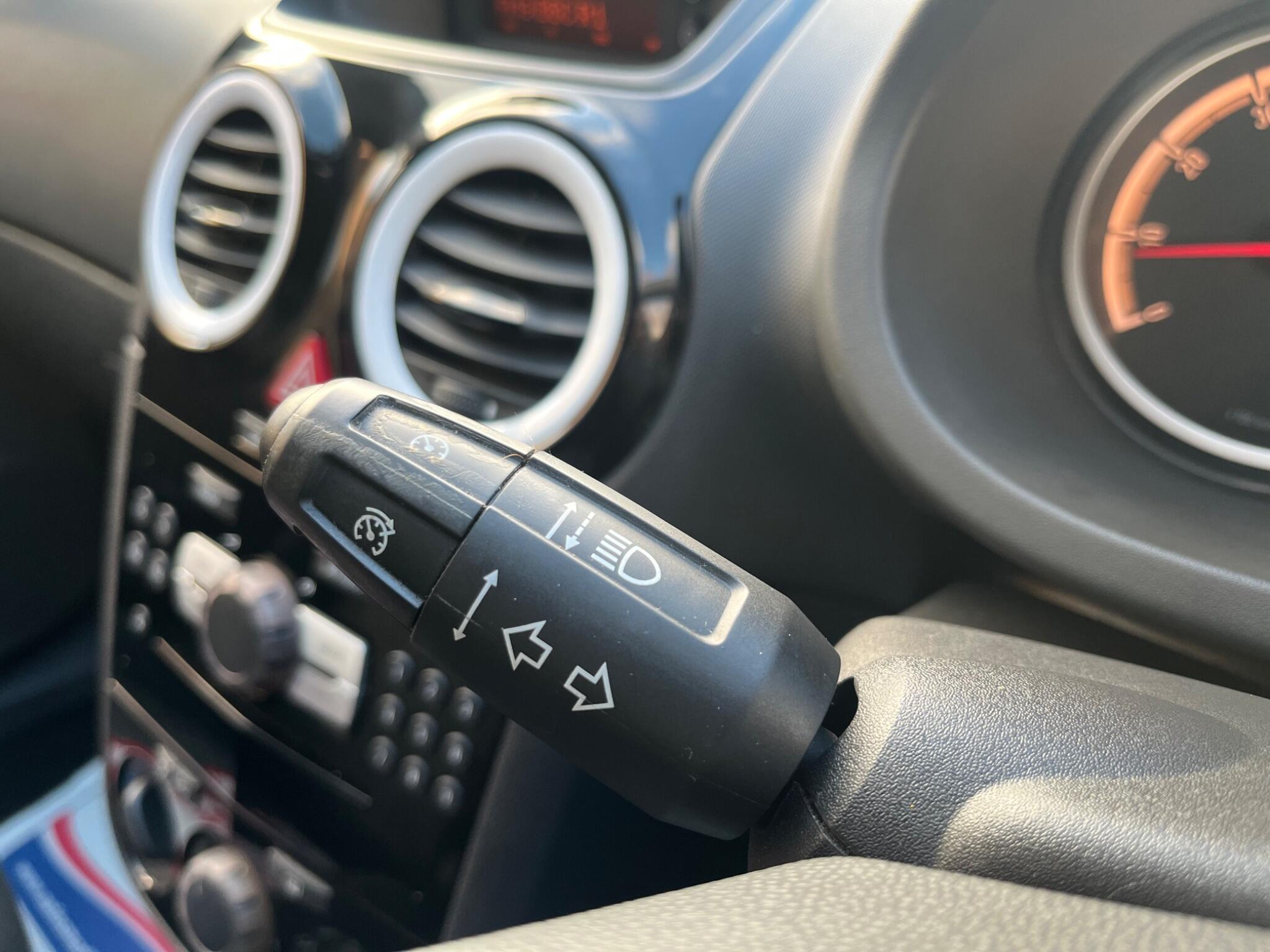 Vauxhall Corsa - Image 29