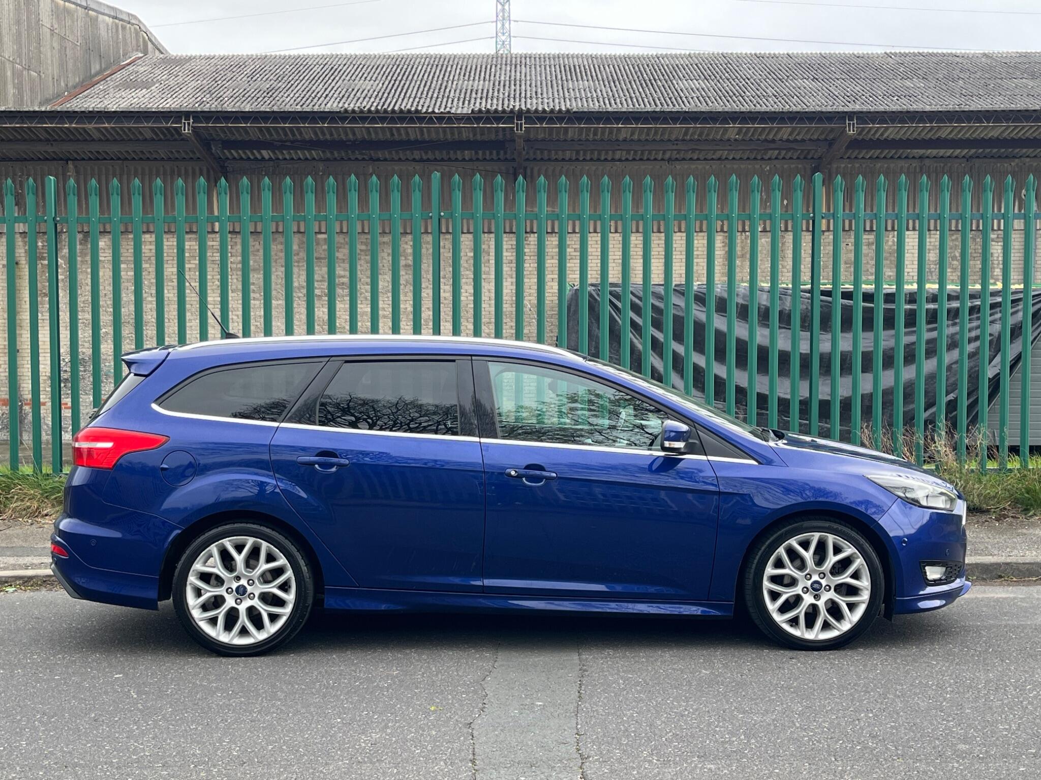 Ford Focus - Image 10