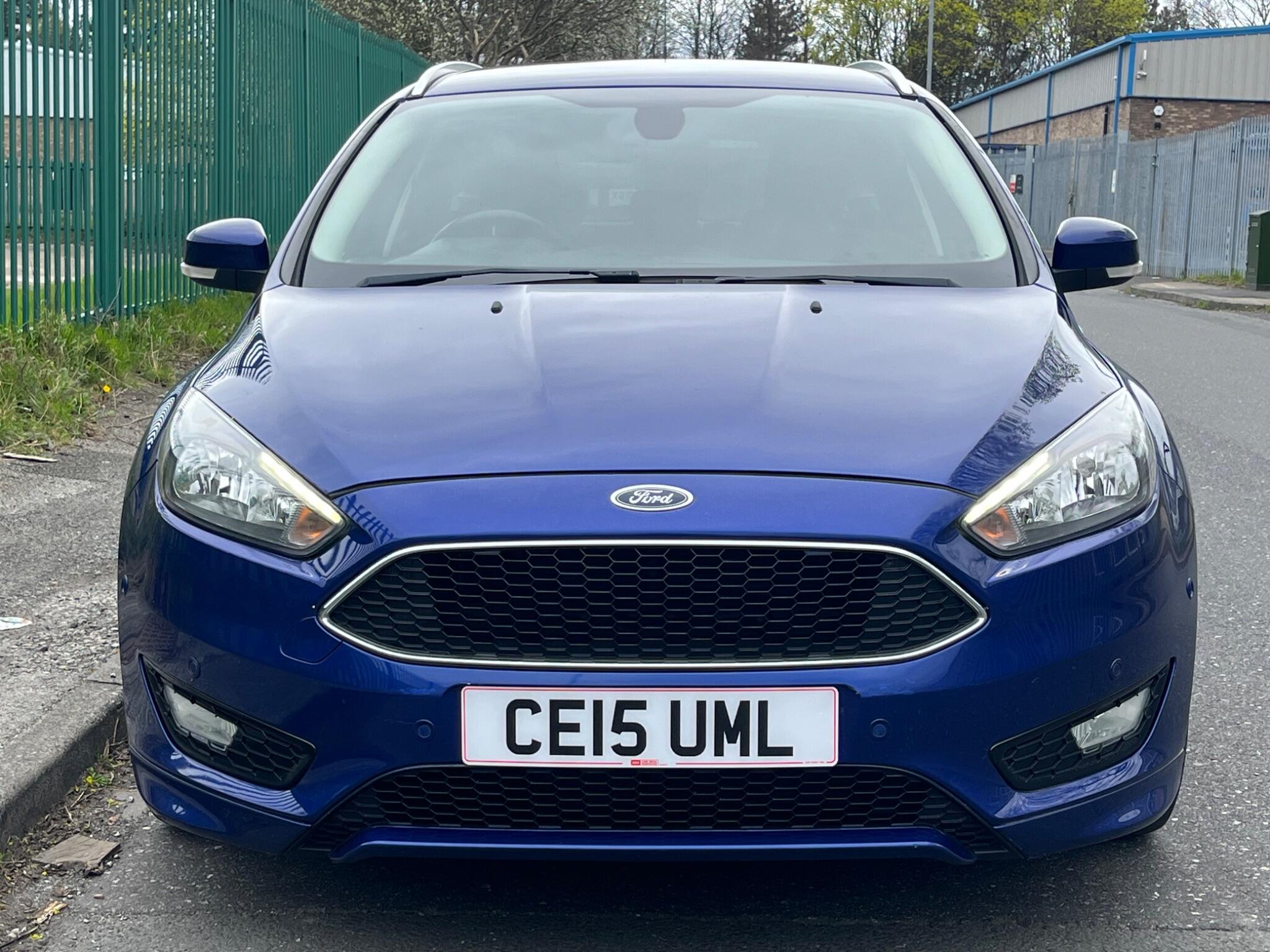Ford Focus - Image 12