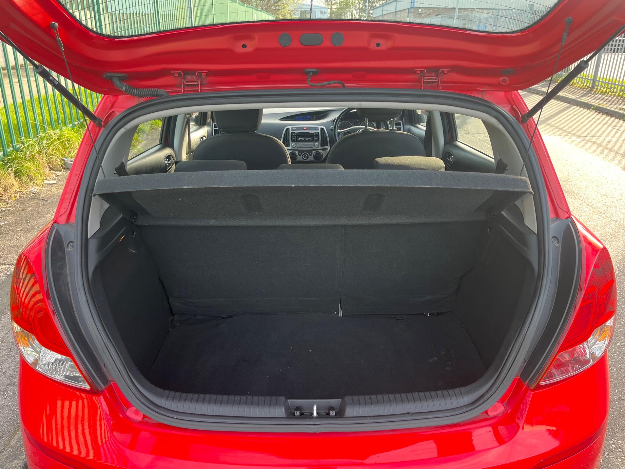 Hyundai i20 - Image 5