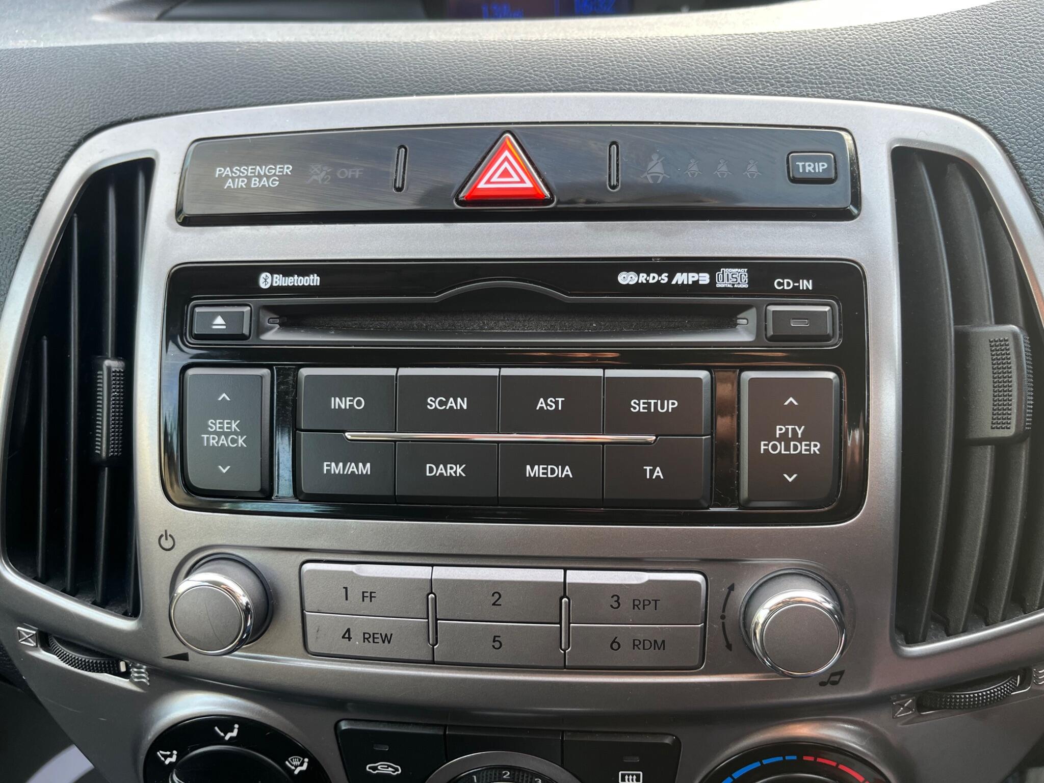 Hyundai i20 - Image 33