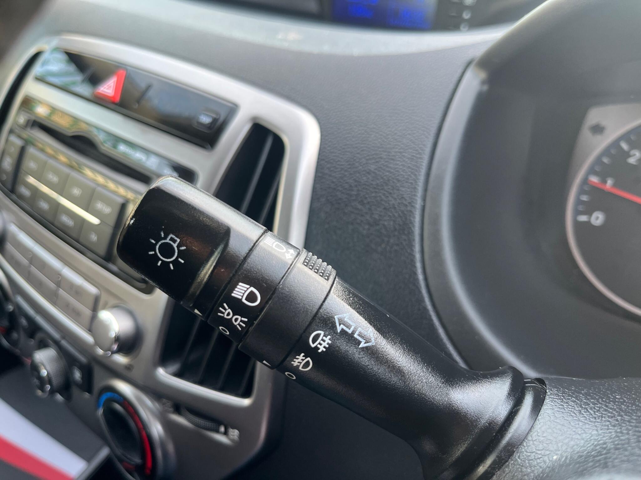 Hyundai i20 - Image 36