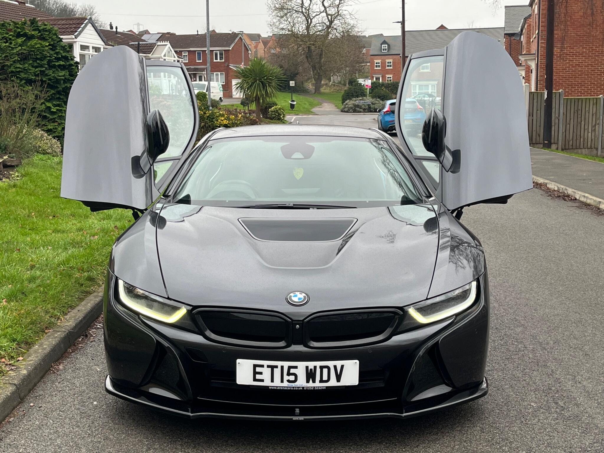 BMW i8 - Image 2