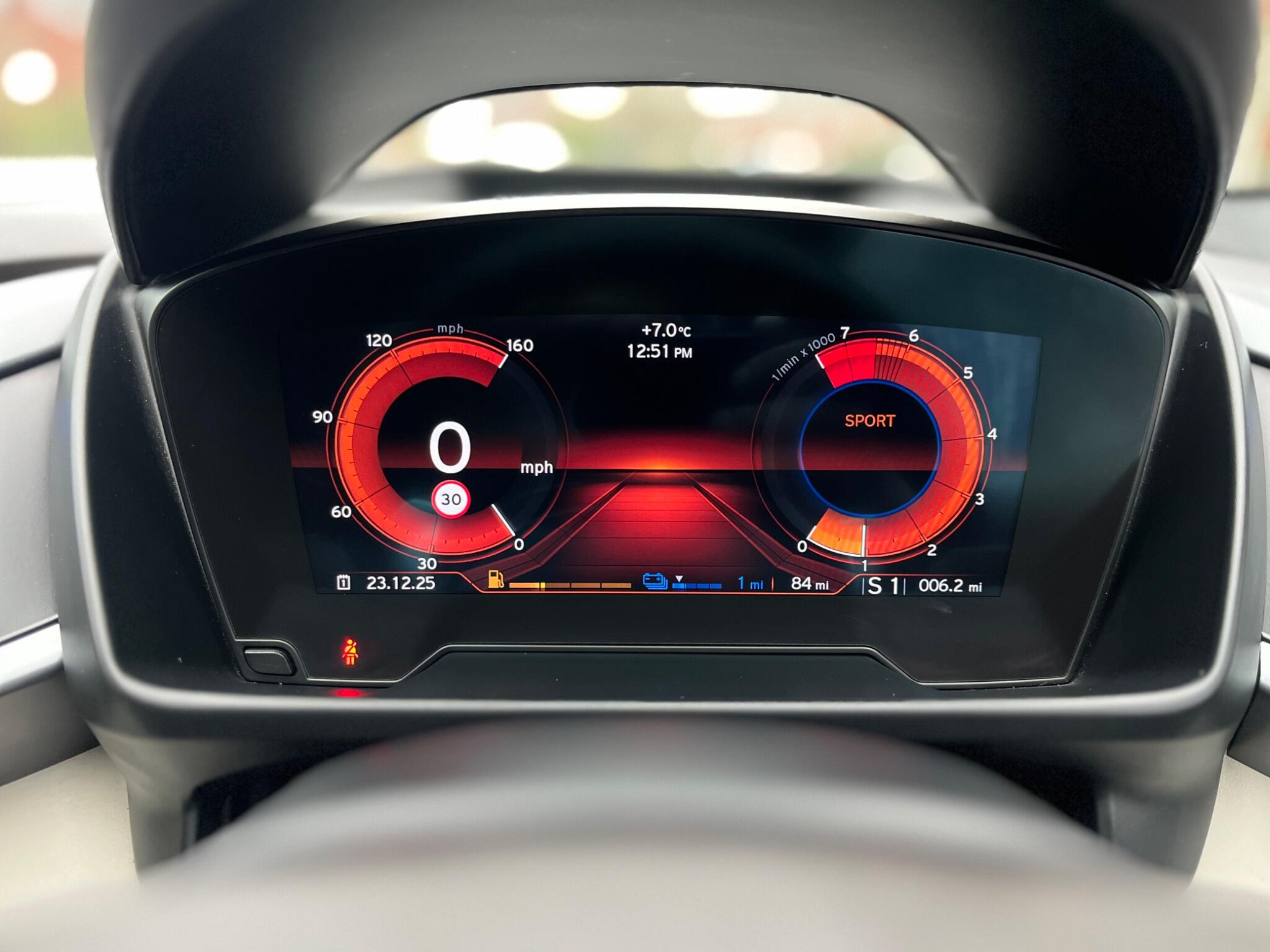 BMW i8 - Image 10
