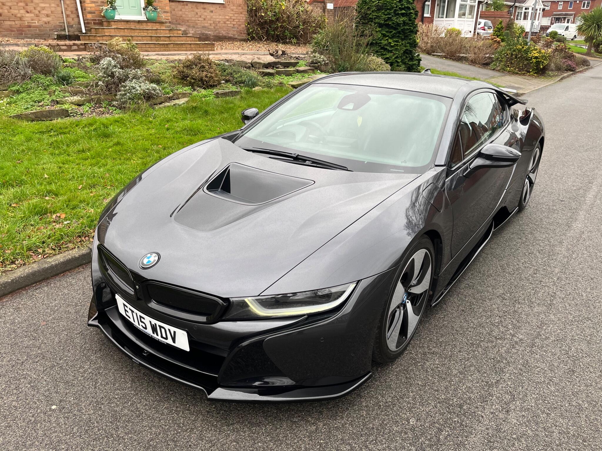 BMW i8 - Image 21
