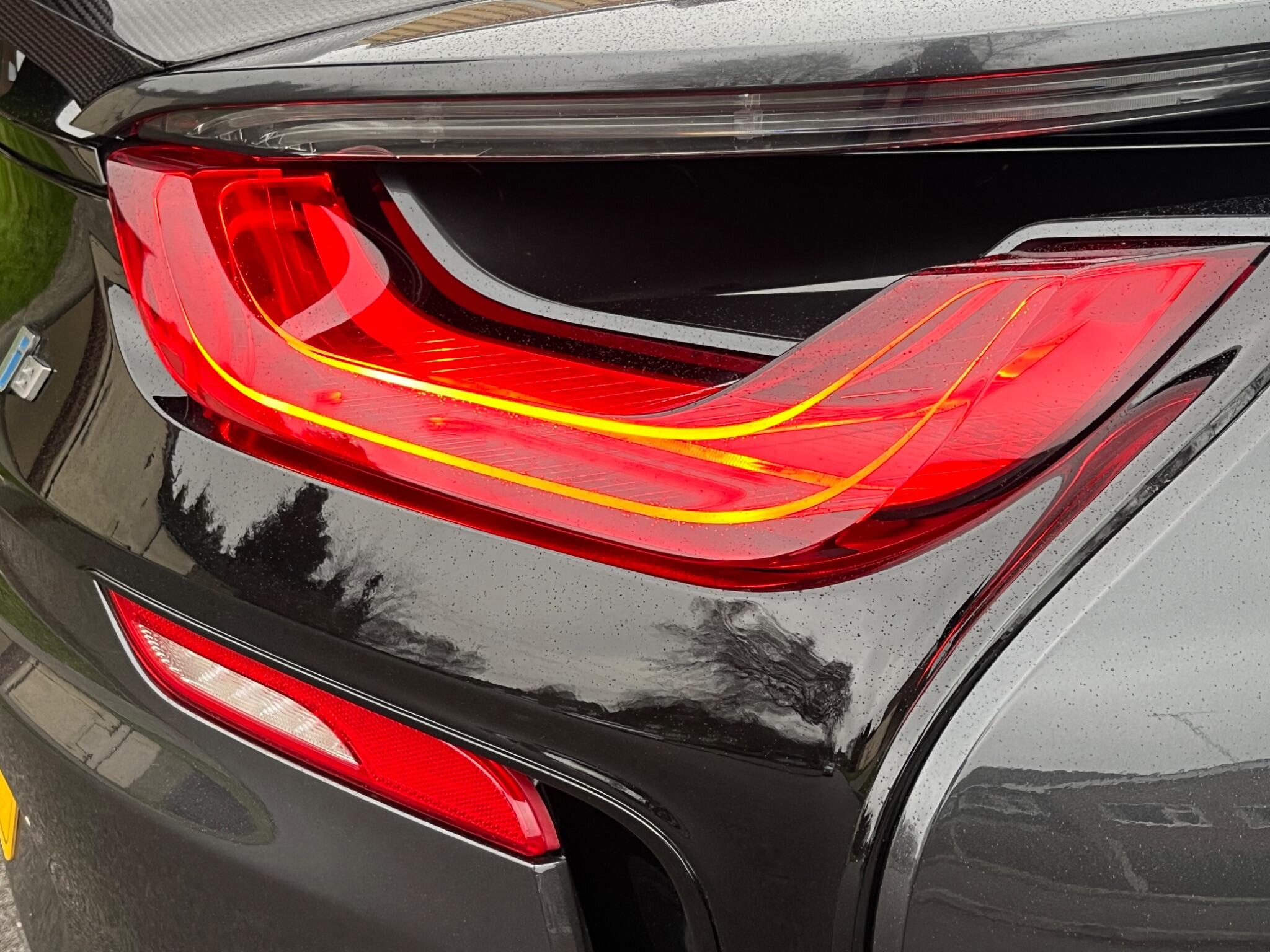 BMW i8 - Image 25