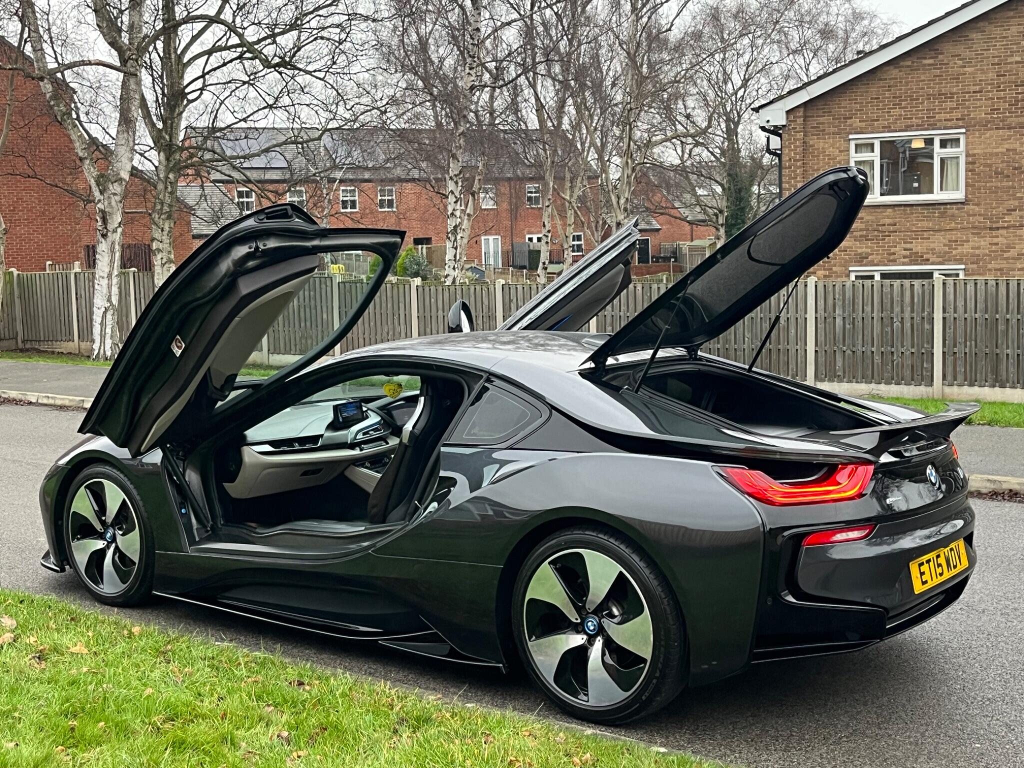 BMW i8 - Image 27