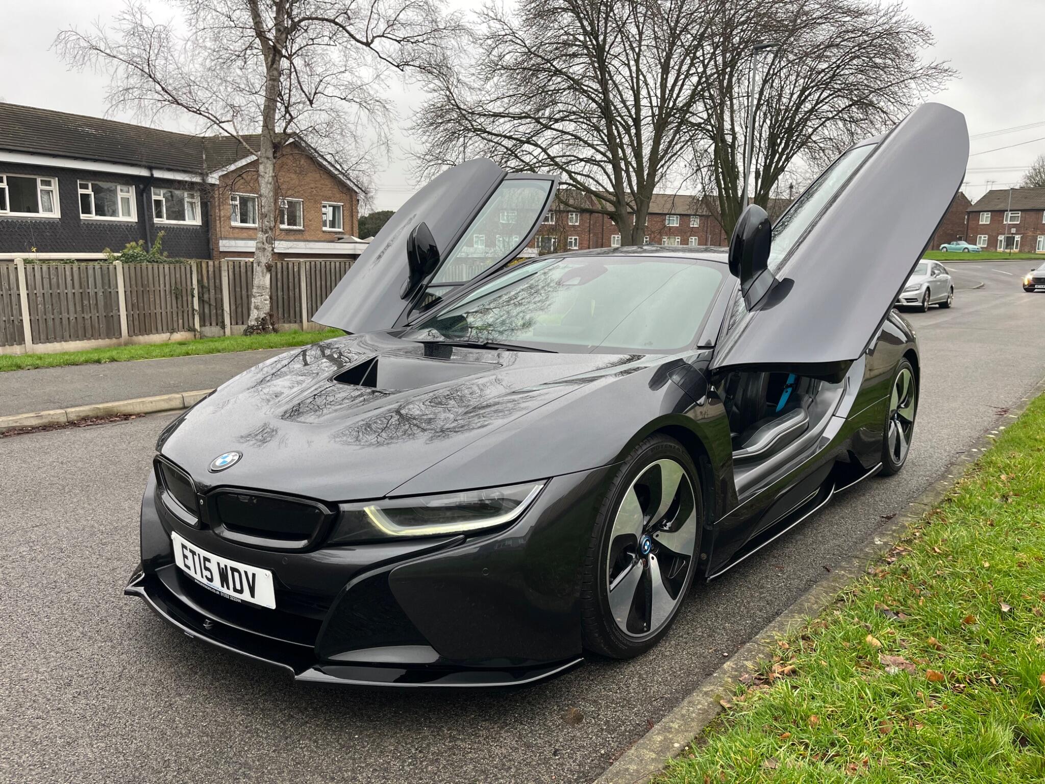 BMW i8 - Image 31