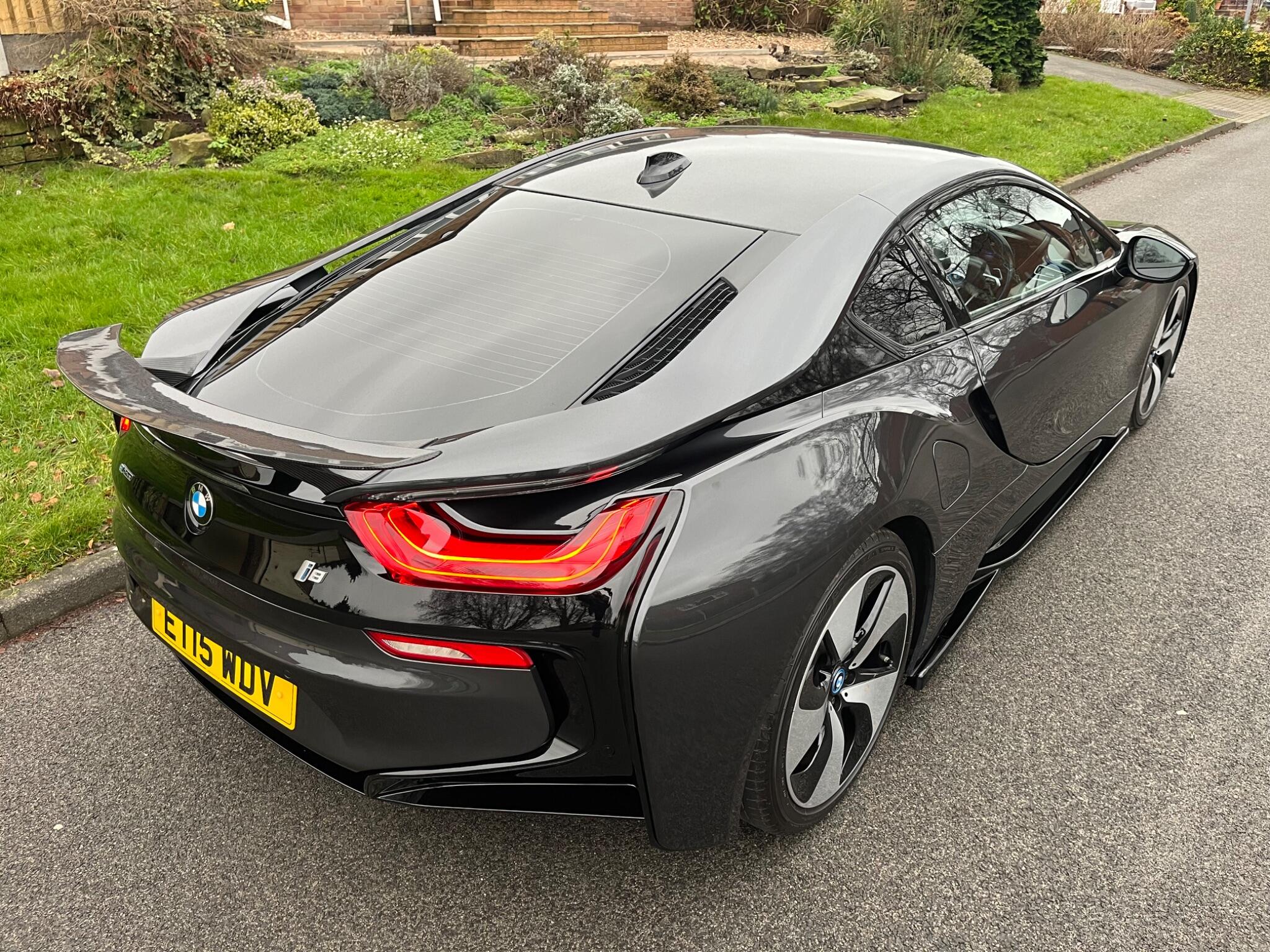 BMW i8 - Image 33