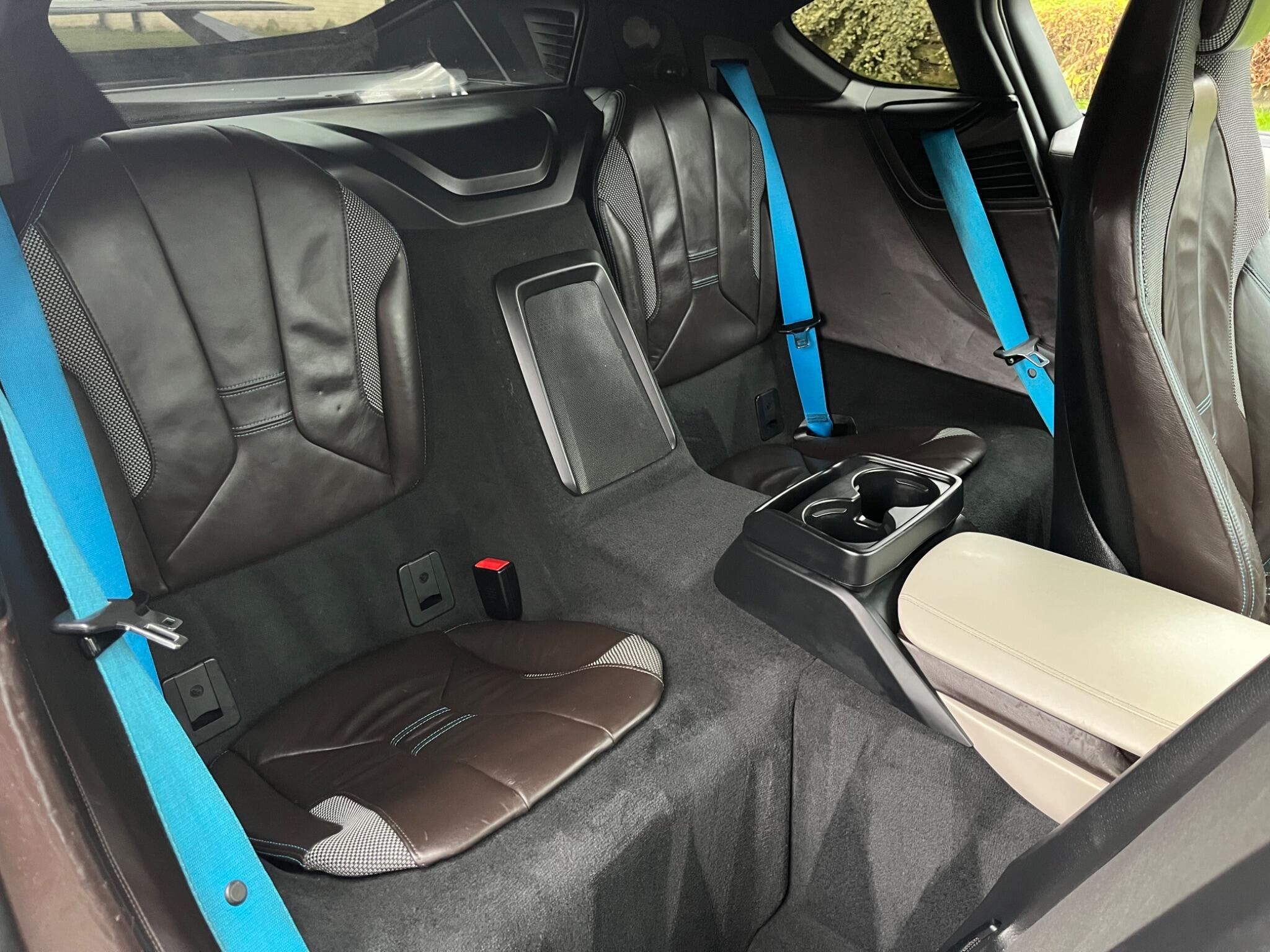 BMW i8 - Image 37