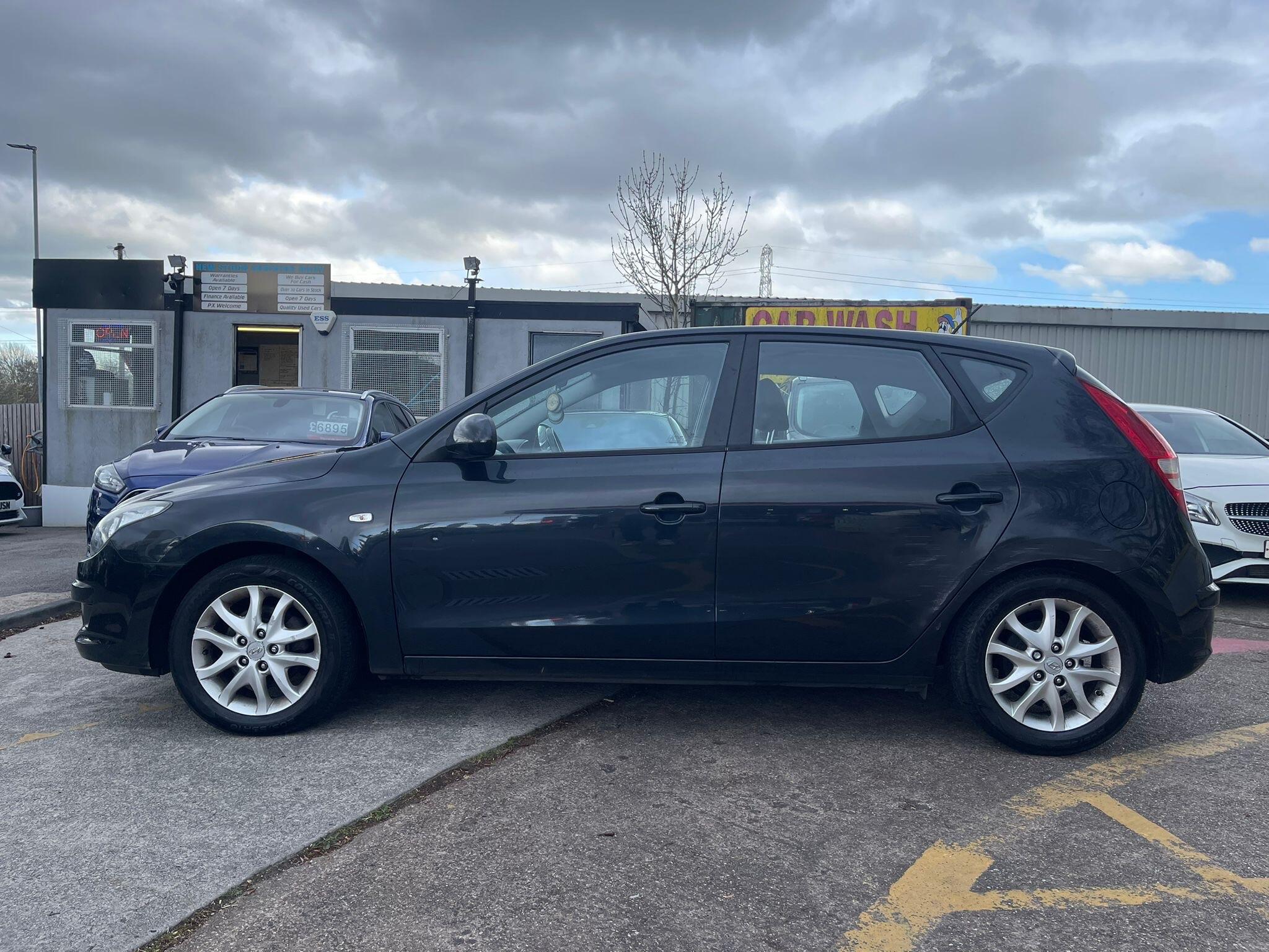 Hyundai i30 - Image 12