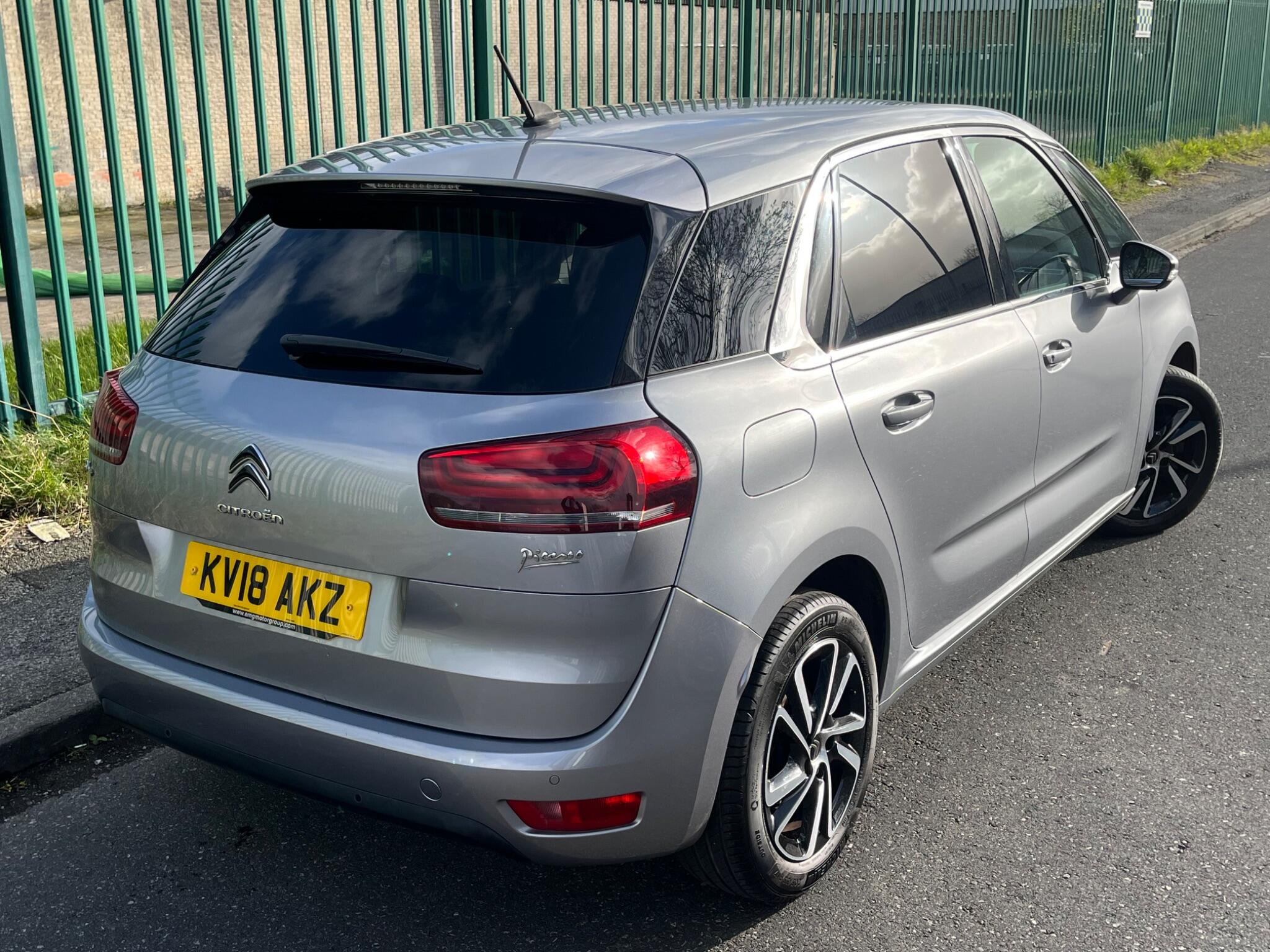 Citroen C4 Picasso - Image 20