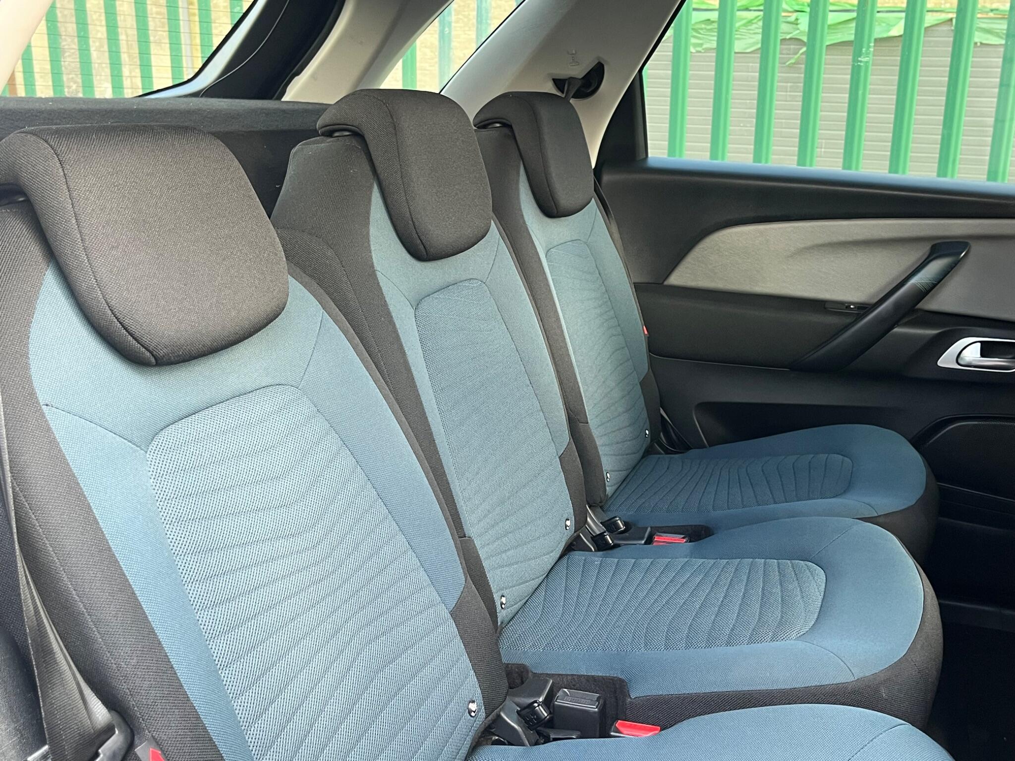 Citroen C4 Picasso - Image 28