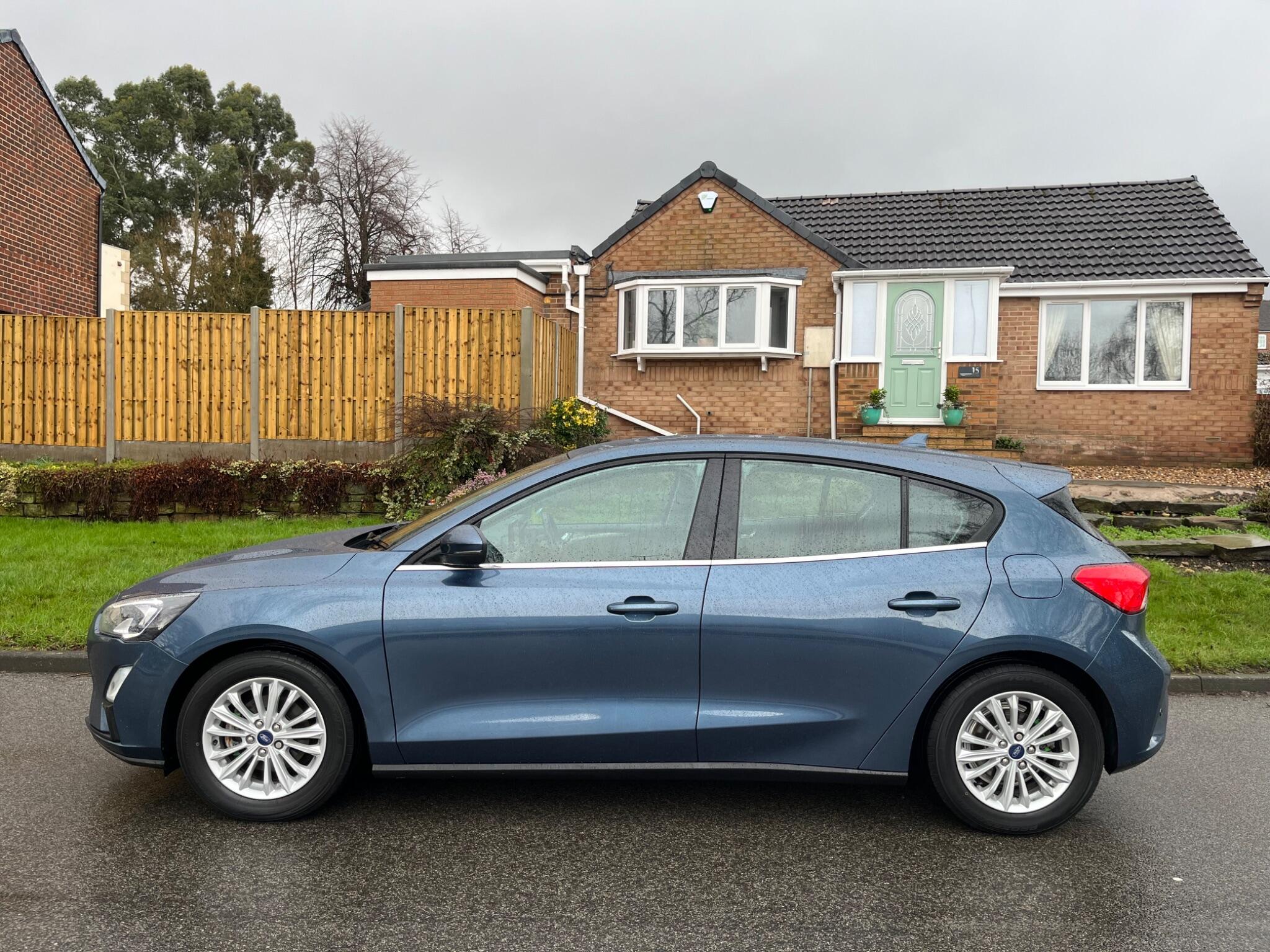 Ford Focus - Image 3