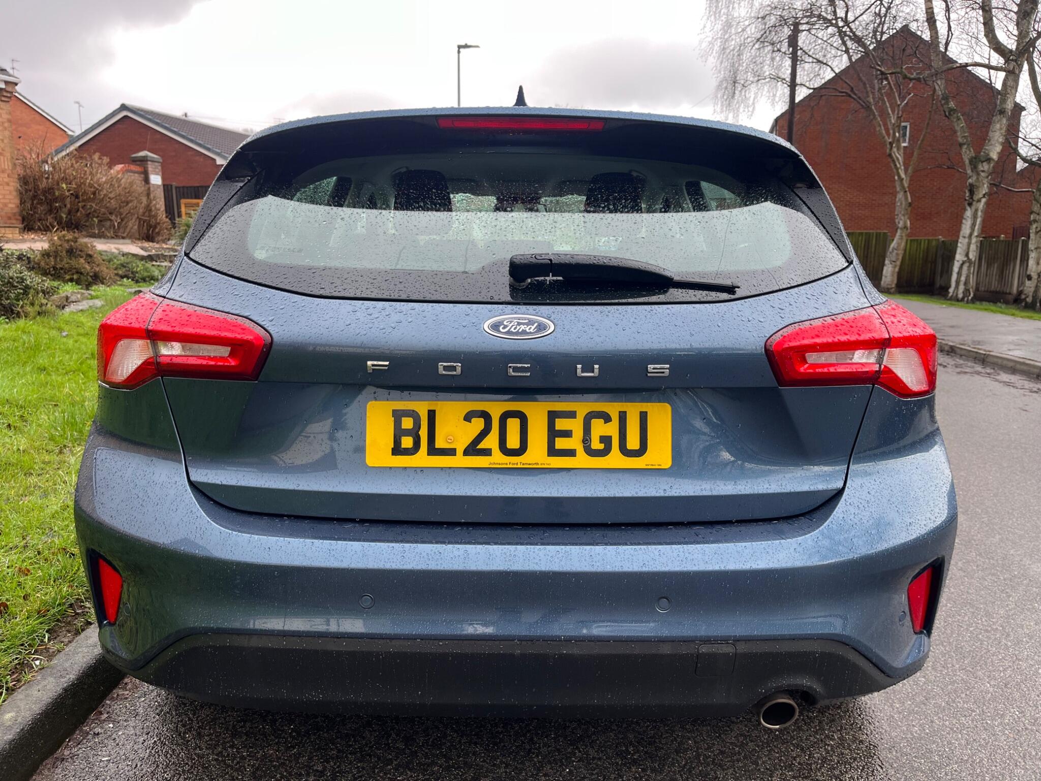 Ford Focus - Image 11