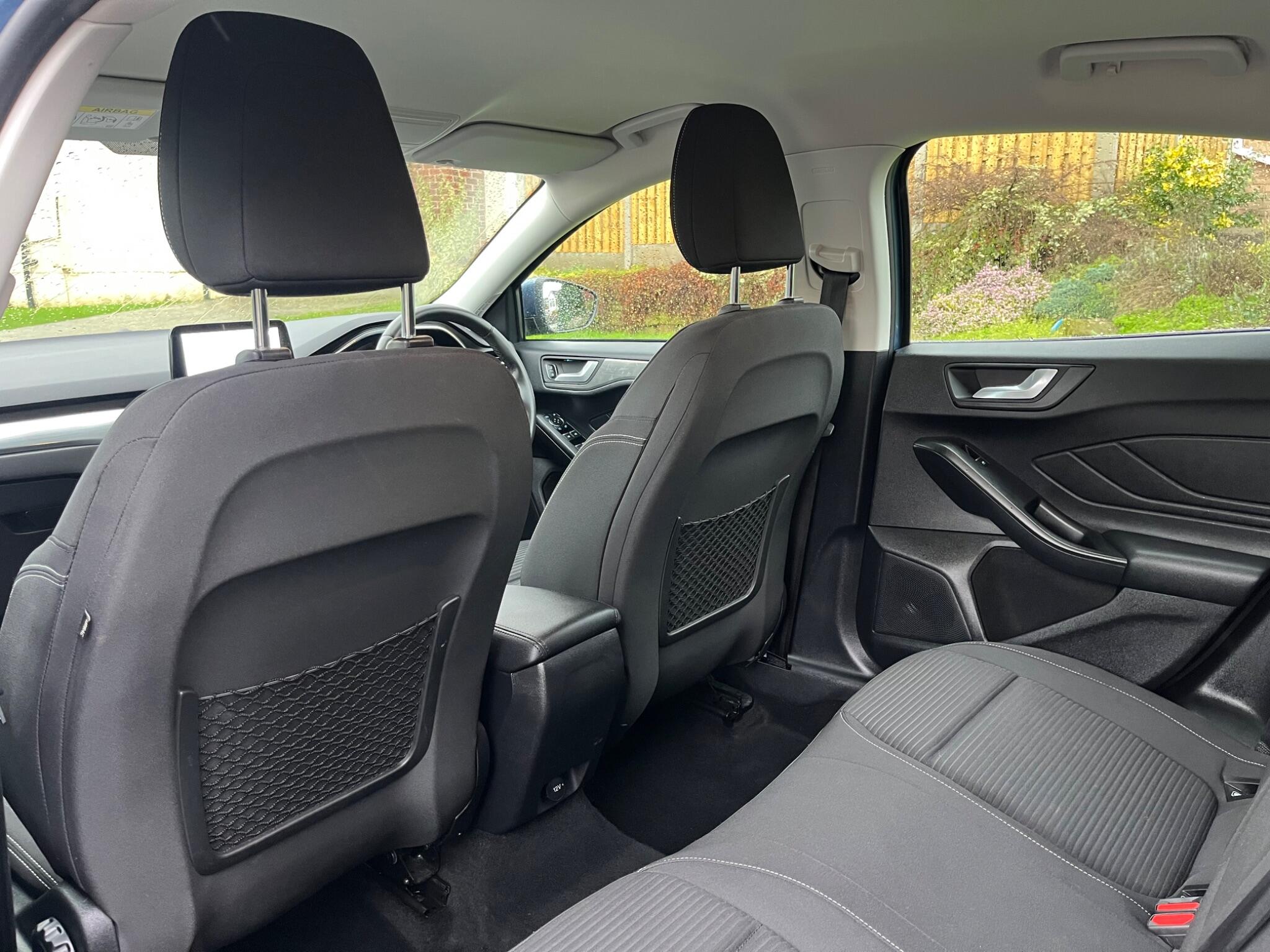 Ford Focus - Image 16