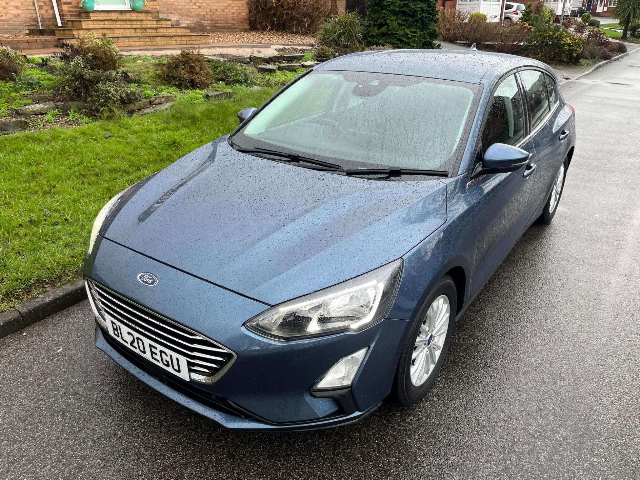 Ford Focus - Image 20