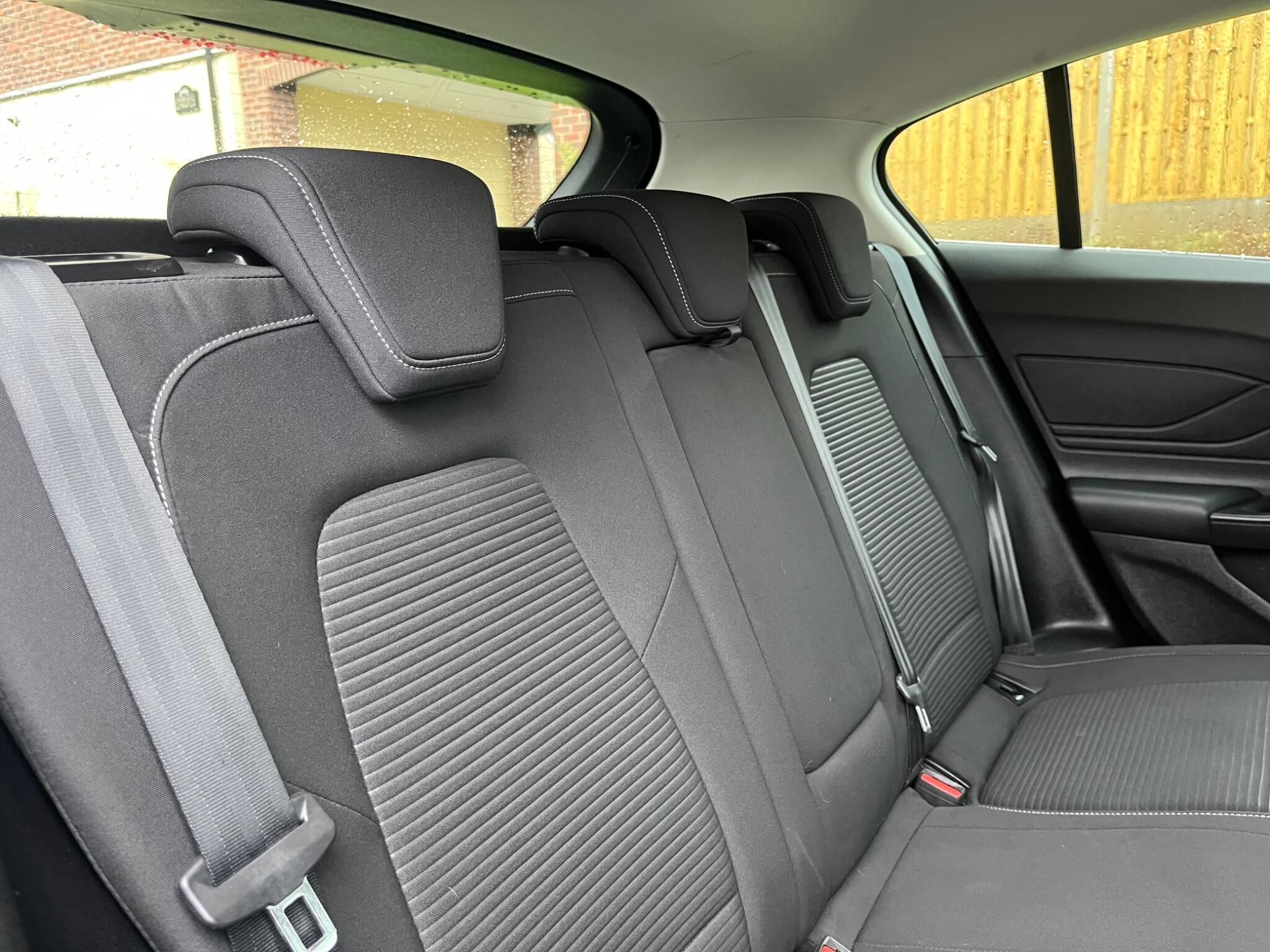 Ford Focus - Image 28